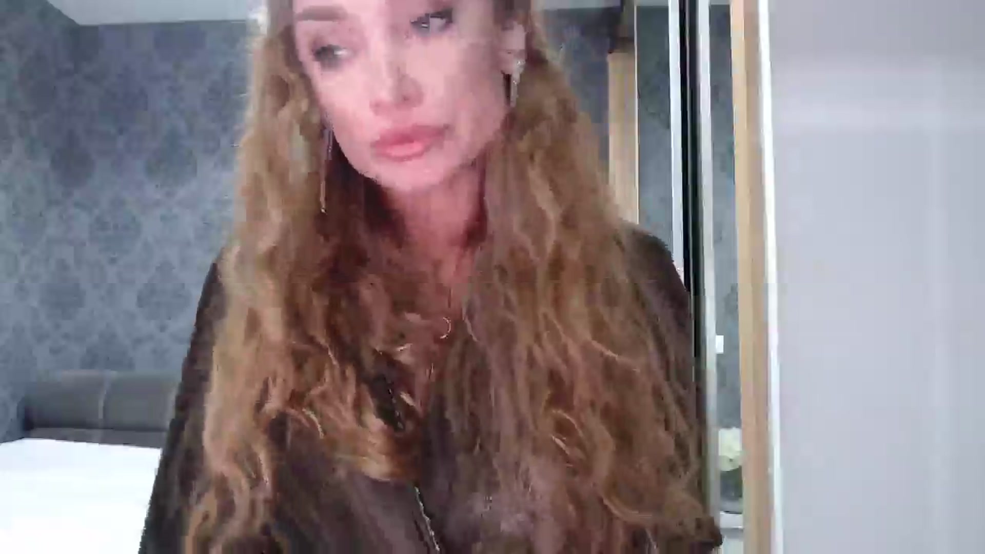 Gallery image thumbnail from Anayys's myfreecams stream on, 03/24/2025, 06:04 image 12 of 20