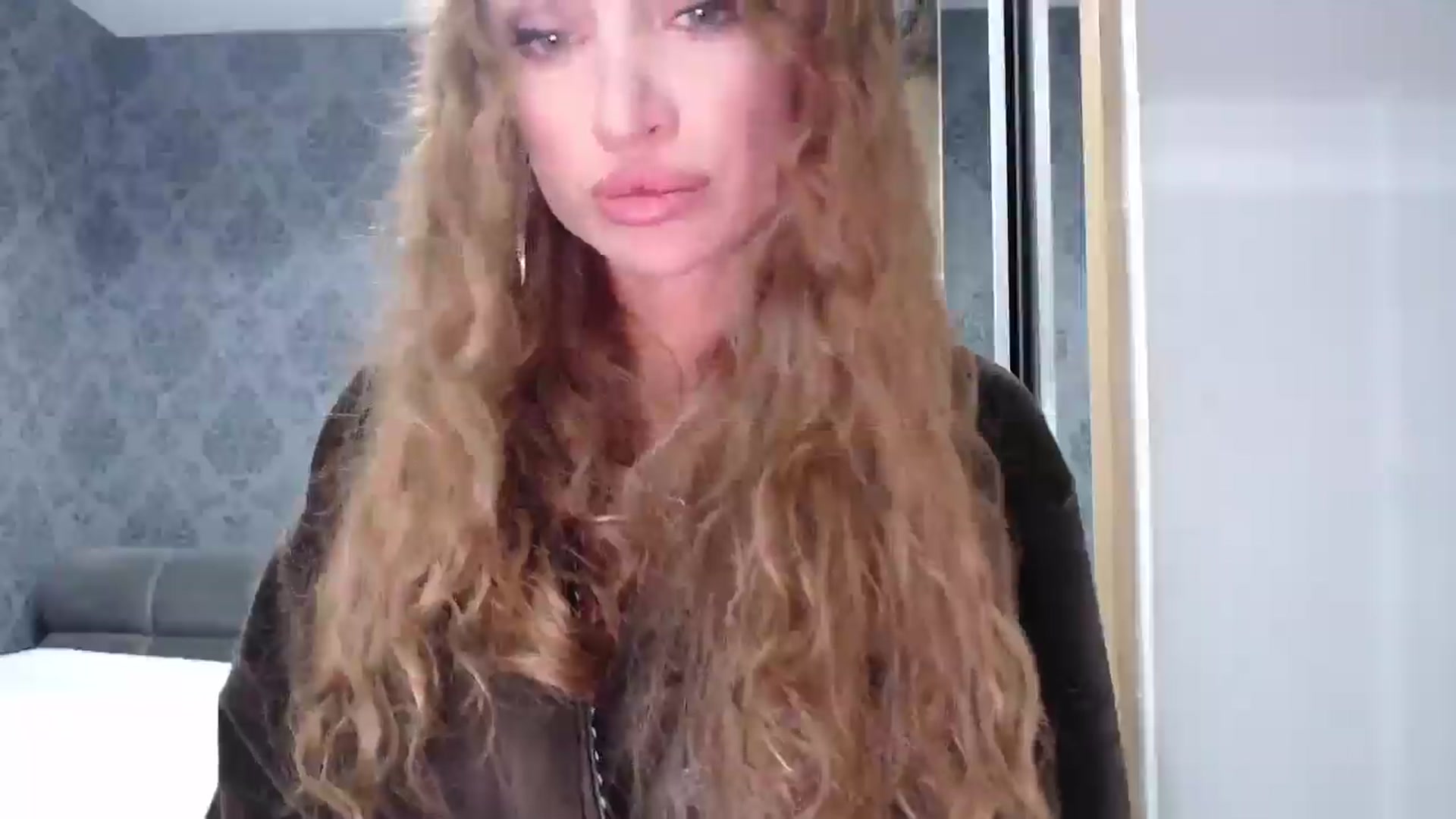 Gallery image thumbnail from Anayys's myfreecams stream on, 03/24/2025, 06:04 image 13 of 20