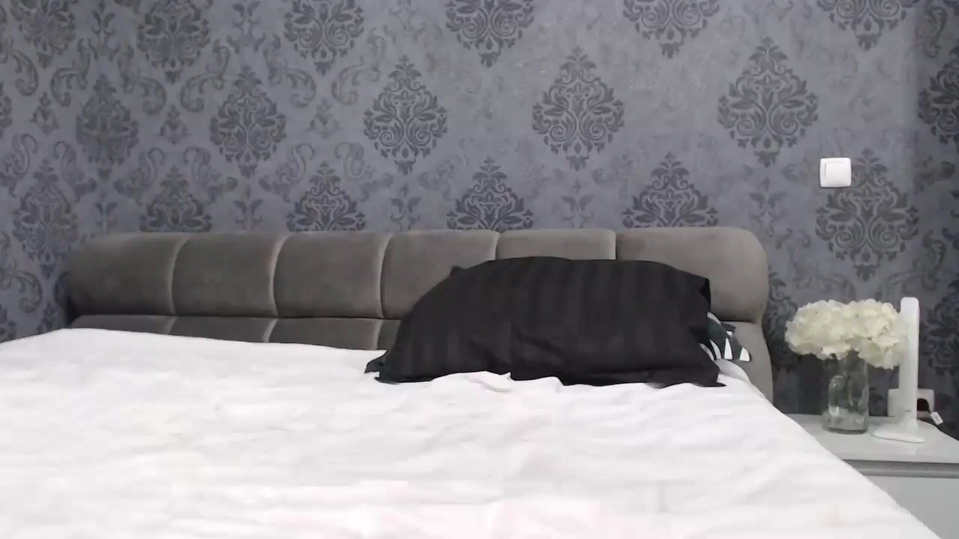 Gallery image thumbnail from Anayys's myfreecams stream on, 03/24/2025, 06:42 image 11 of 20