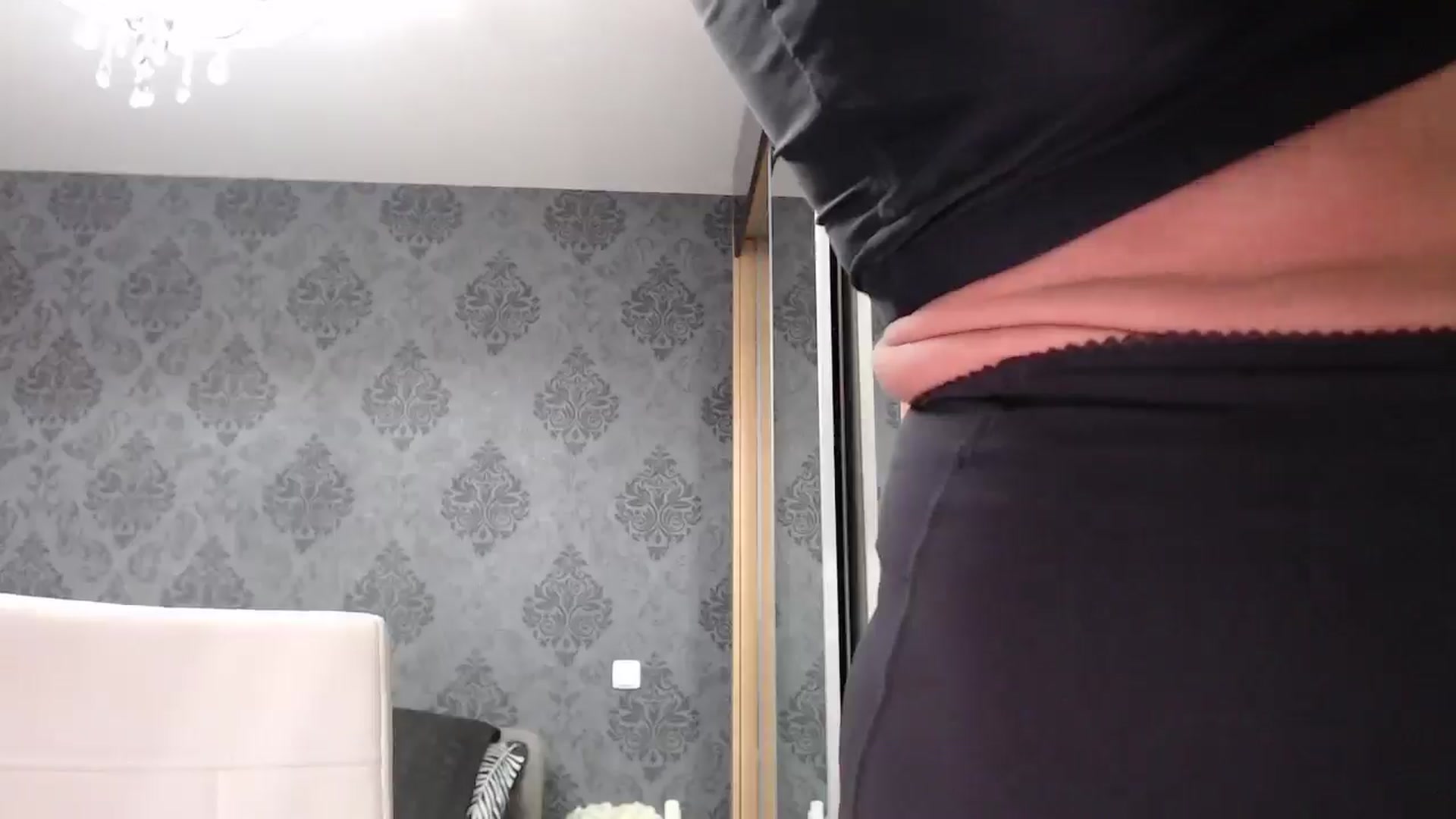 Gallery image thumbnail from Anayys's myfreecams stream on, 03/24/2025, 09:39 image 5 of 20