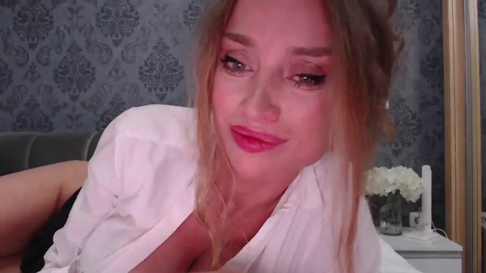 Gallery image thumbnail from Anayys's myfreecams stream on, 03/27/2025, 02:24 image 17 of 20