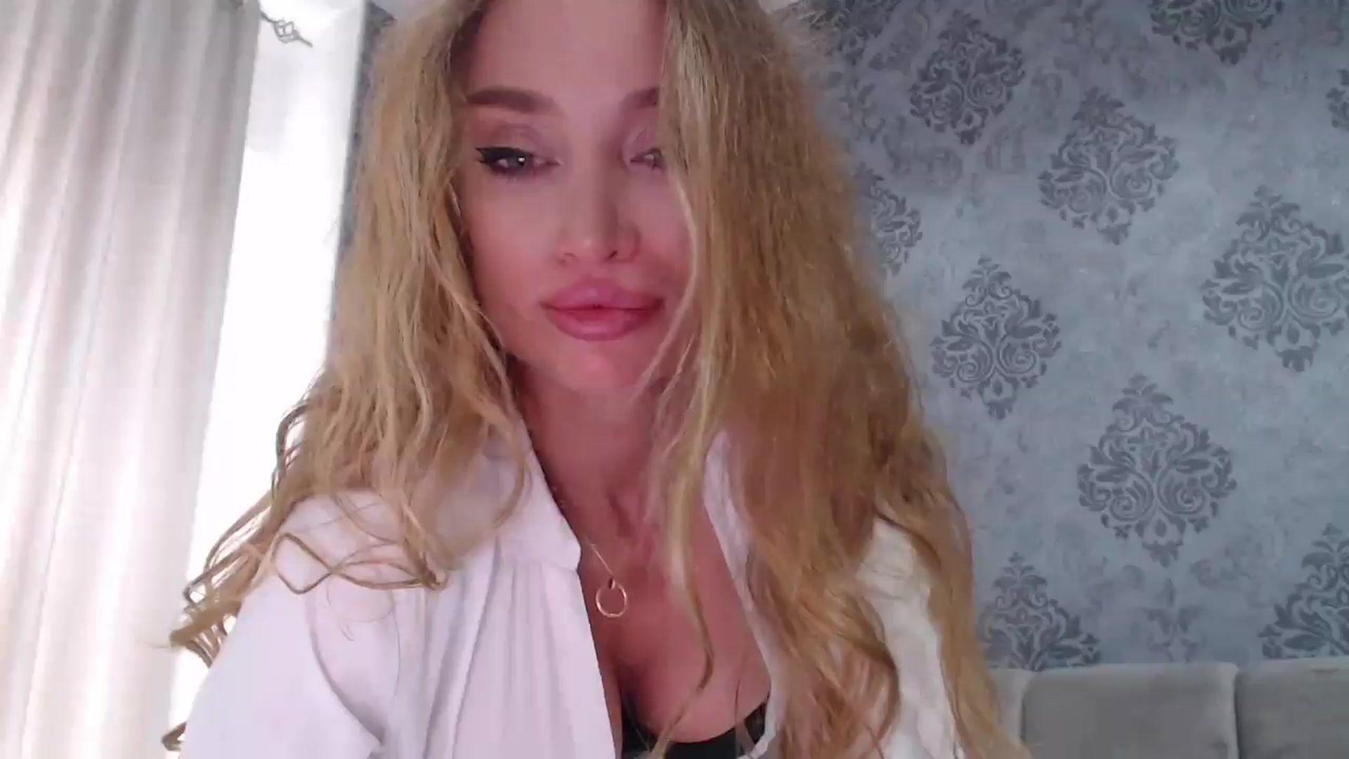 Gallery image thumbnail from Anayys's myfreecams stream on, 03/27/2025, 08:48 image 14 of 20