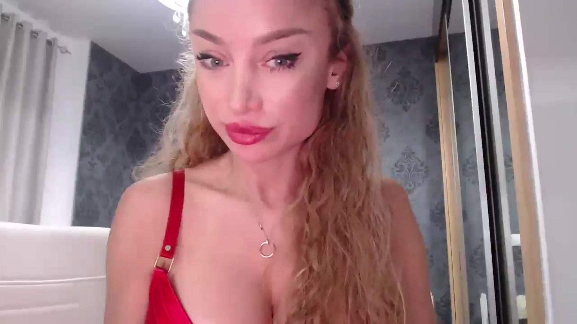 Gallery image thumbnail from Anayys's myfreecams stream on, 03/30/2025, 09:40 image 20 of 20