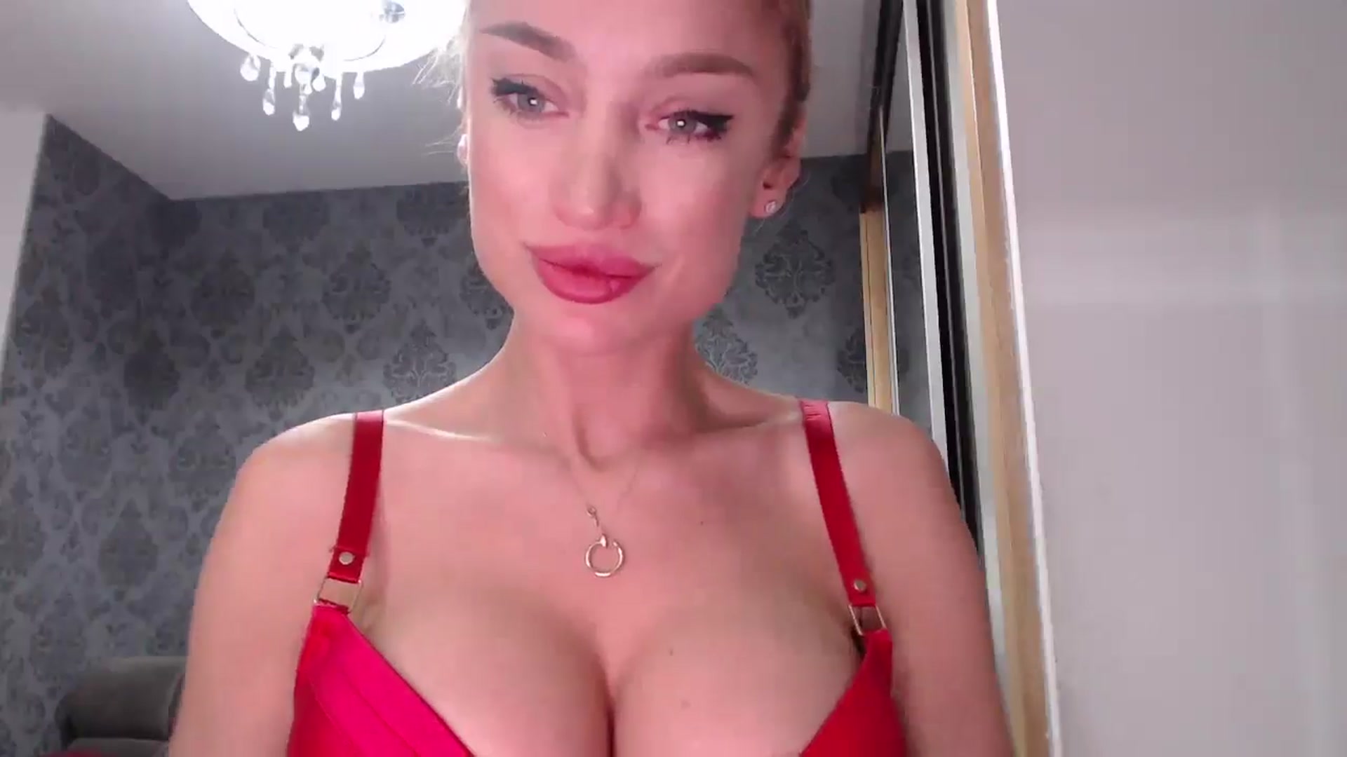 Gallery image thumbnail from Anayys's myfreecams stream on, 03/30/2025, 10:32 image 14 of 20