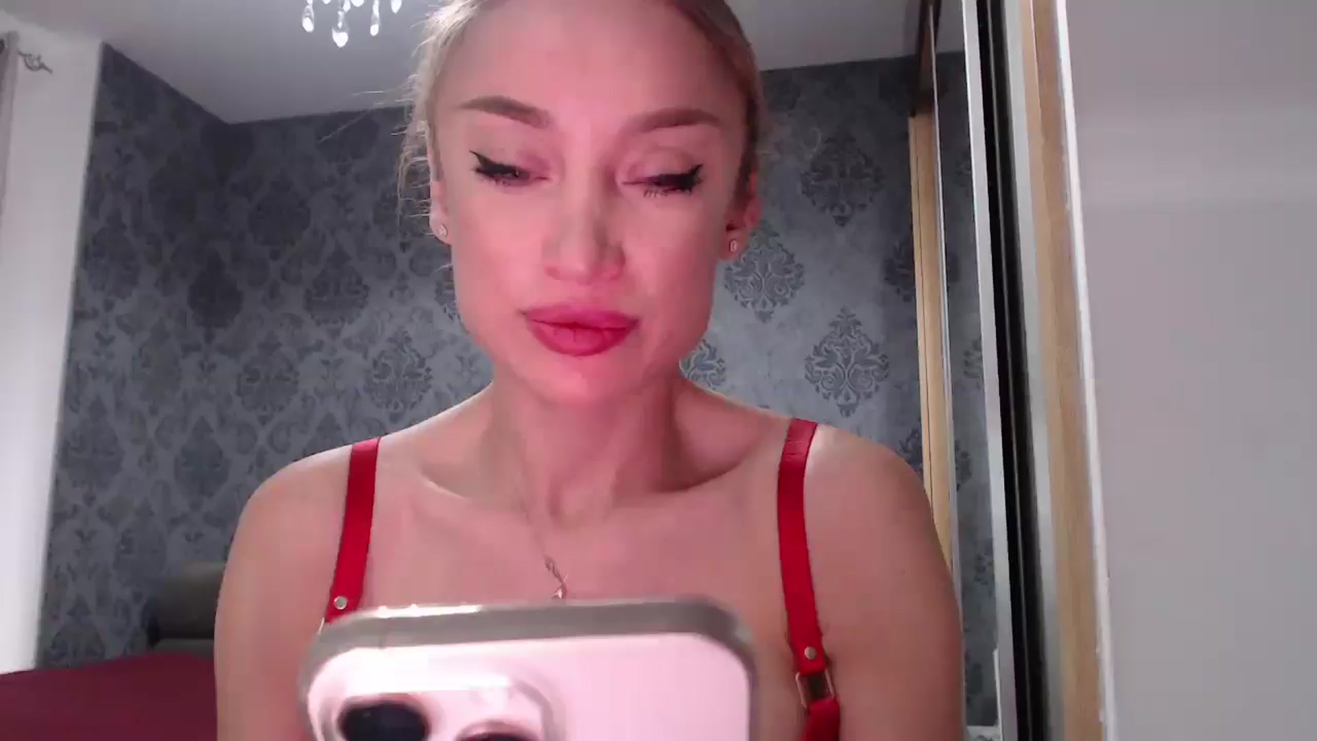 Gallery image thumbnail from Anayys's myfreecams stream on, 03/30/2025, 10:55 image 1 of 20