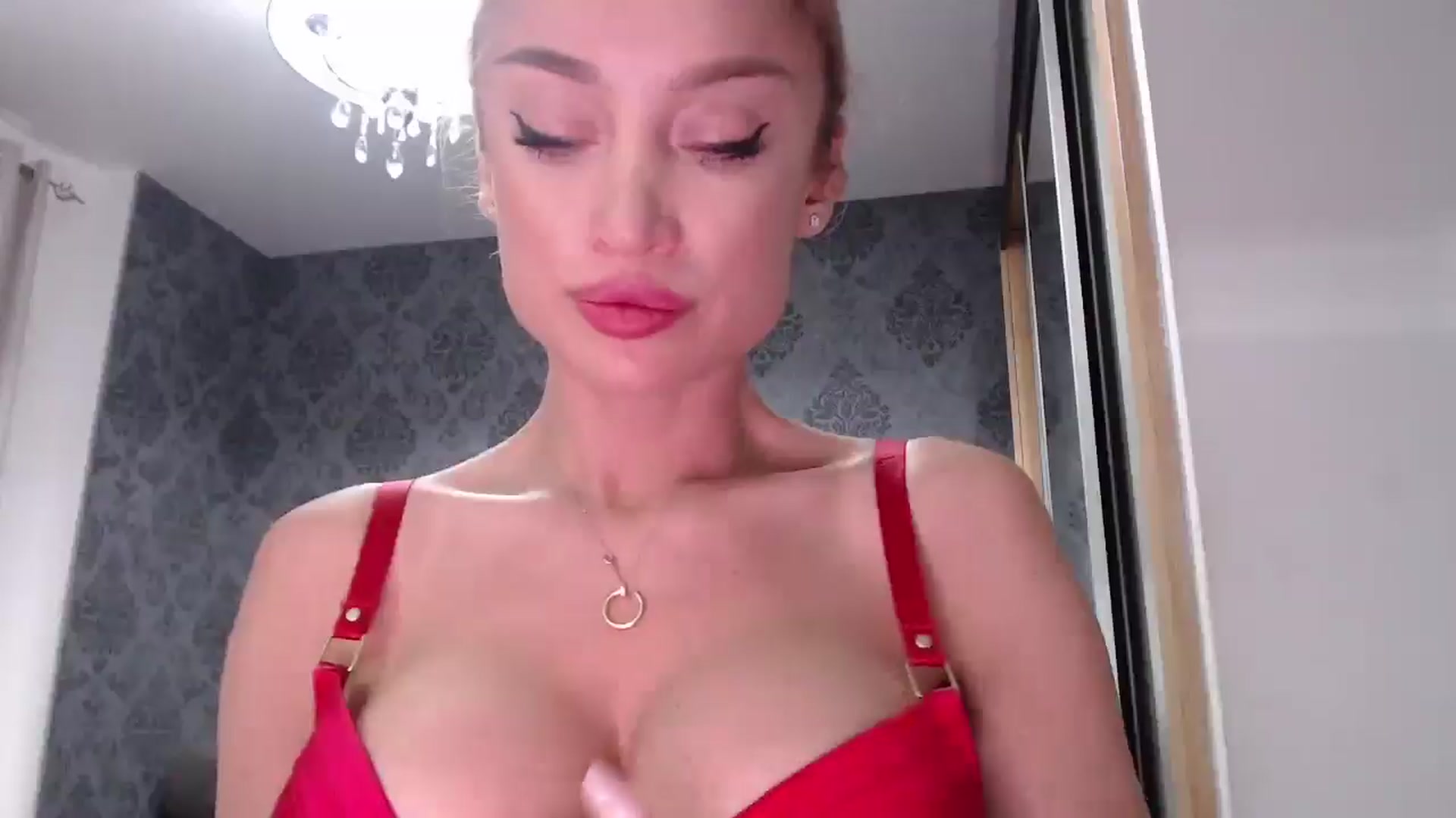 Gallery image thumbnail from Anayys's myfreecams stream on, 03/30/2025, 10:55 image 3 of 20