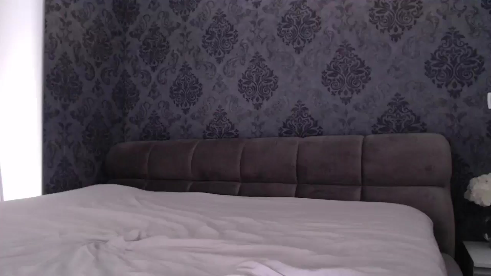 Gallery image thumbnail from Anayys's myfreecams stream on, 04/02/2025, 10:03 image 5 of 20