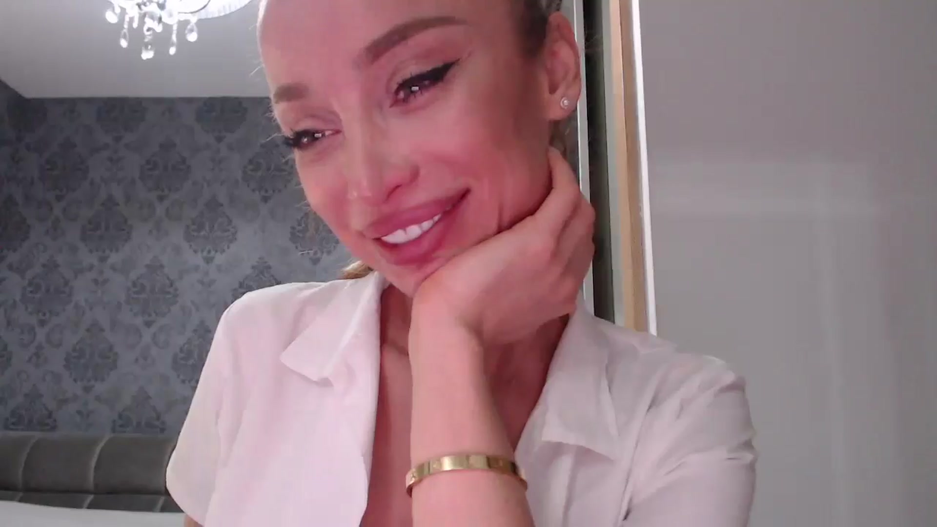 Gallery image thumbnail from Anayys's myfreecams stream on, 04/03/2025, 11:22 image 11 of 20