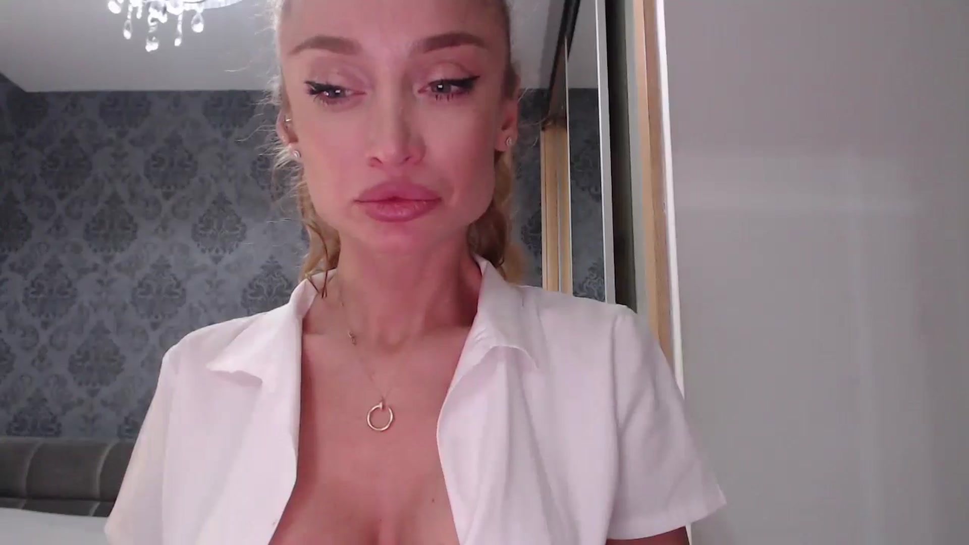 Gallery image thumbnail from Anayys's myfreecams stream on, 04/03/2025, 11:22 image 16 of 20