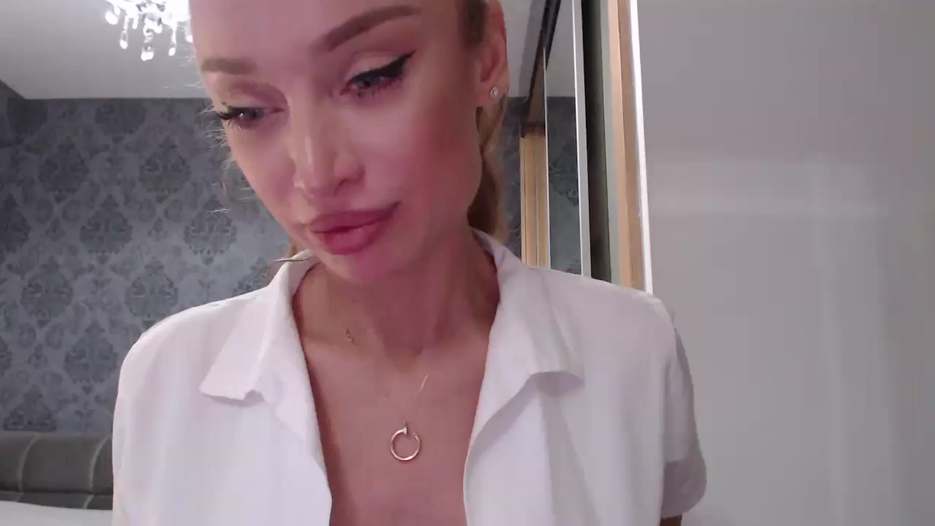 Gallery image thumbnail from Anayys's myfreecams stream on, 04/03/2025, 11:22 image 12 of 20
