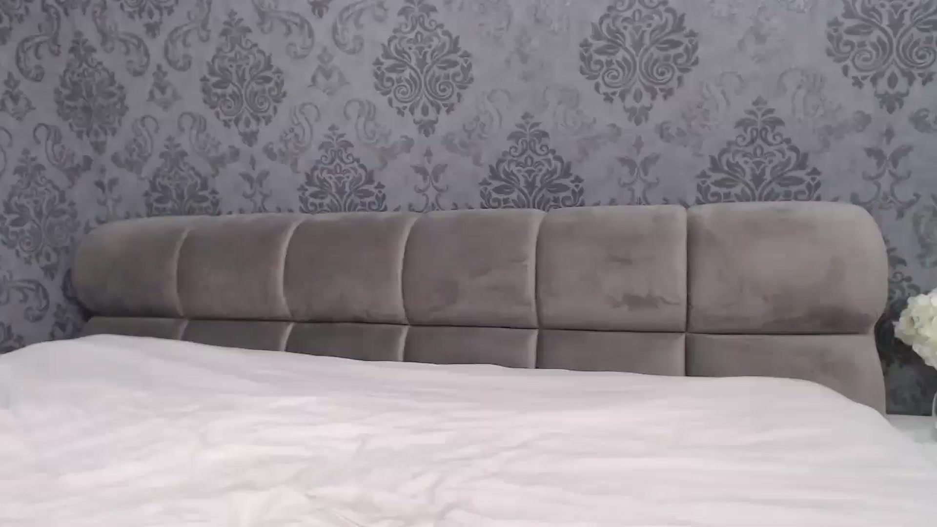 Gallery image thumbnail from Anayys's myfreecams stream on, 04/03/2025, 12:12 image 2 of 20
