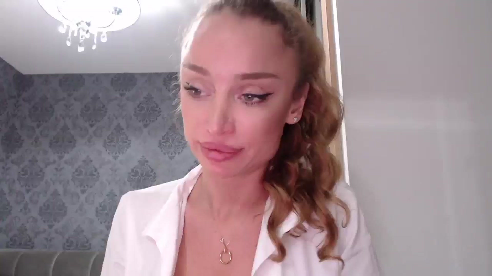 Gallery image thumbnail from Anayys's myfreecams stream on, 04/03/2025, 12:12 image 12 of 20
