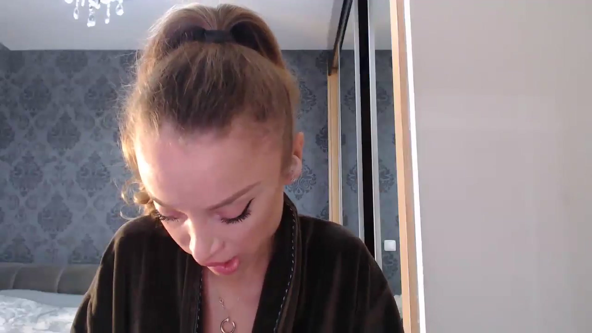 Gallery image thumbnail from Anayys's myfreecams stream on, 04/08/2025, 12:36 image 7 of 20
