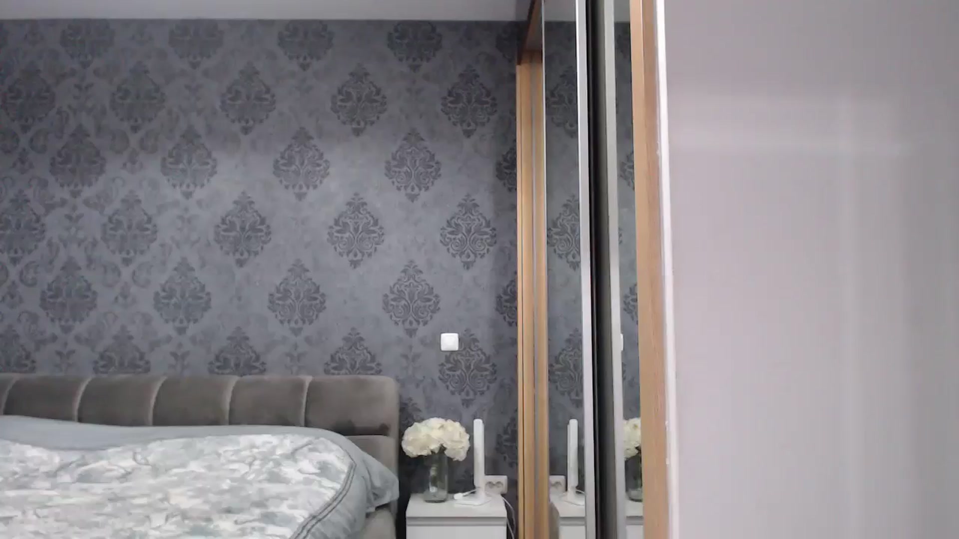 Gallery image thumbnail from Anayys's myfreecams stream on, 04/08/2025, 19:10 image 2 of 20