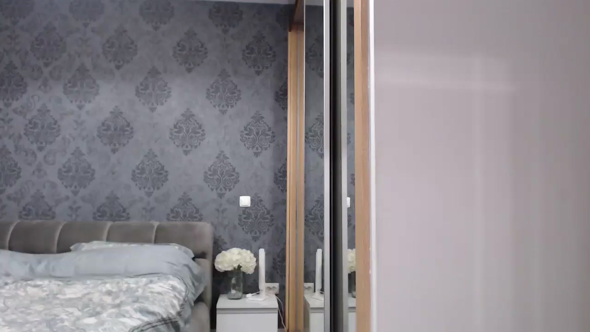 Gallery image thumbnail from Anayys's myfreecams stream on, 04/08/2025, 23:10 image 20 of 20