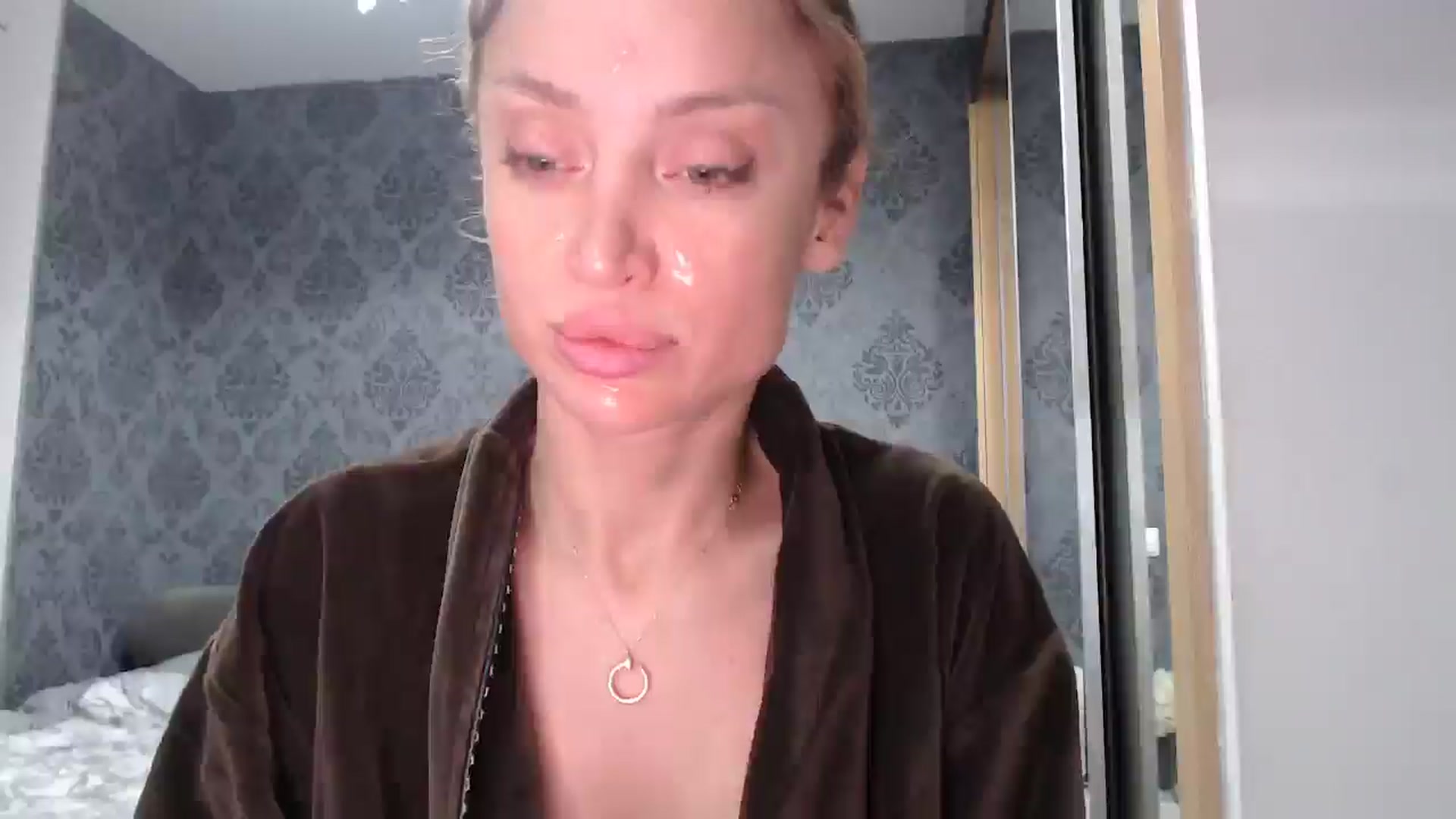Gallery image thumbnail from Anayys's myfreecams stream on, 04/09/2025, 02:59 image 16 of 20