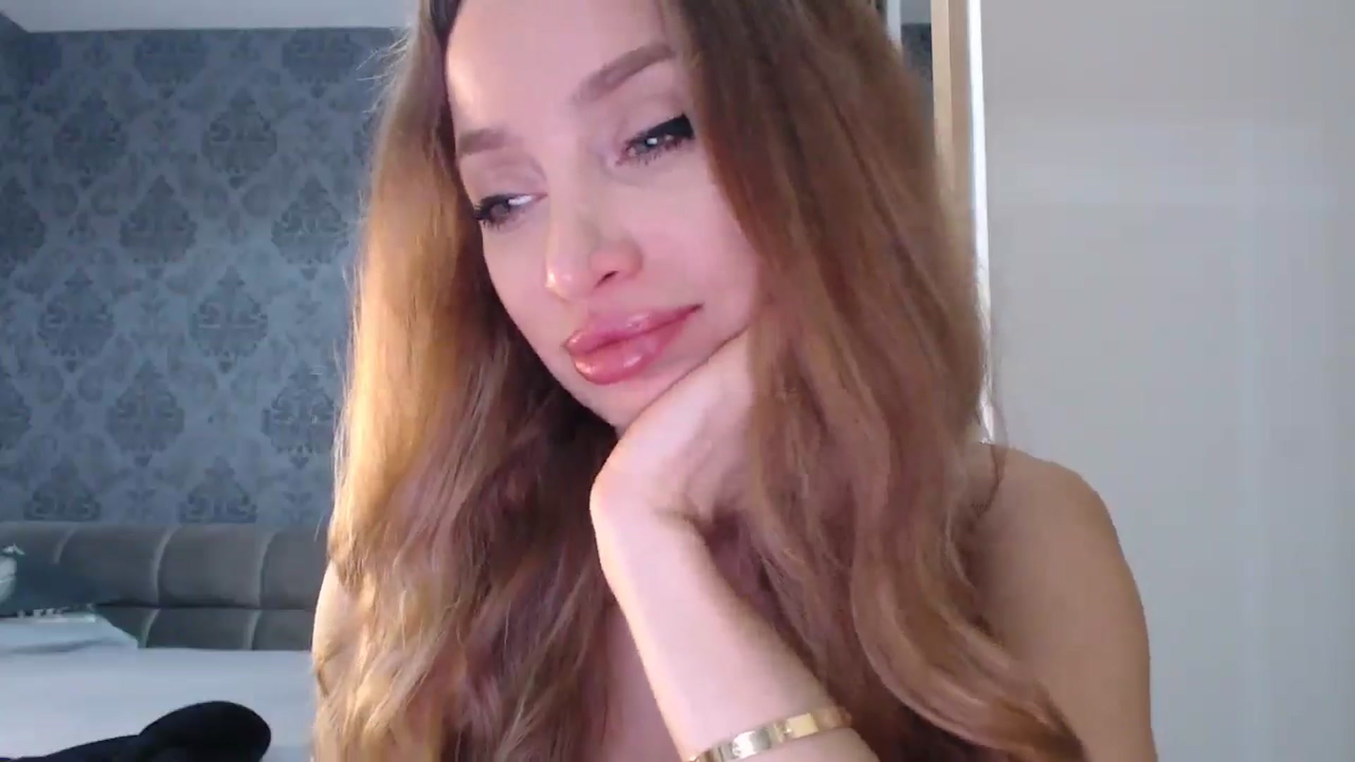 Gallery image thumbnail from Anayys's myfreecams stream on, 04/09/2025, 15:02 image 9 of 20