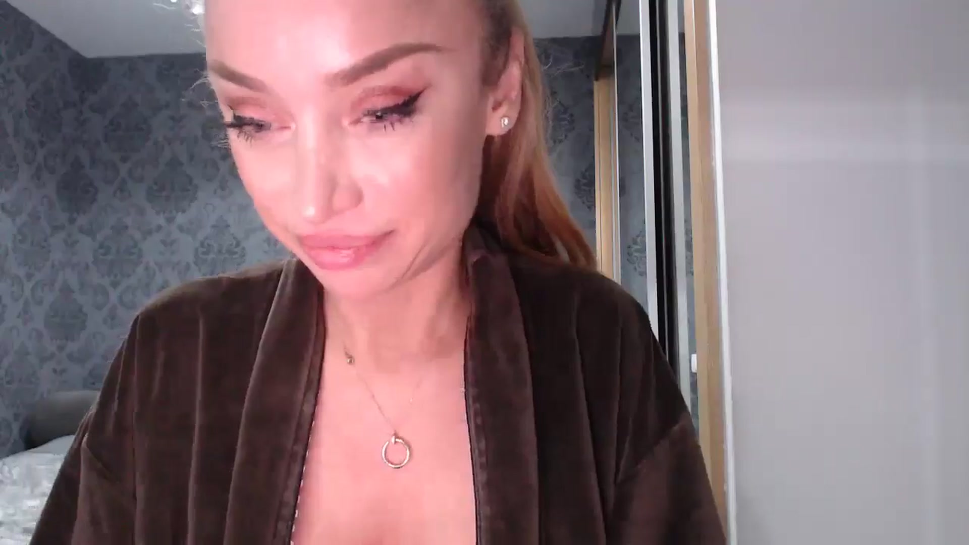Gallery image thumbnail from Anayys's myfreecams stream on, 04/12/2025, 18:26 image 8 of 20