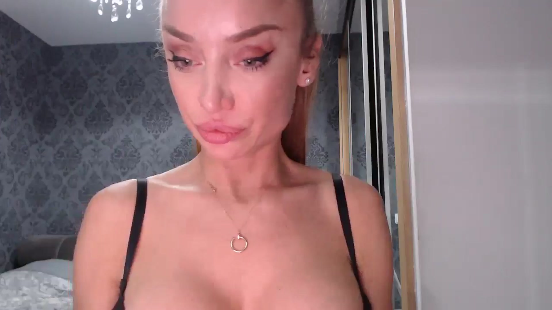 Gallery image thumbnail from Anayys's myfreecams stream on, 04/12/2025, 19:08 image 9 of 20