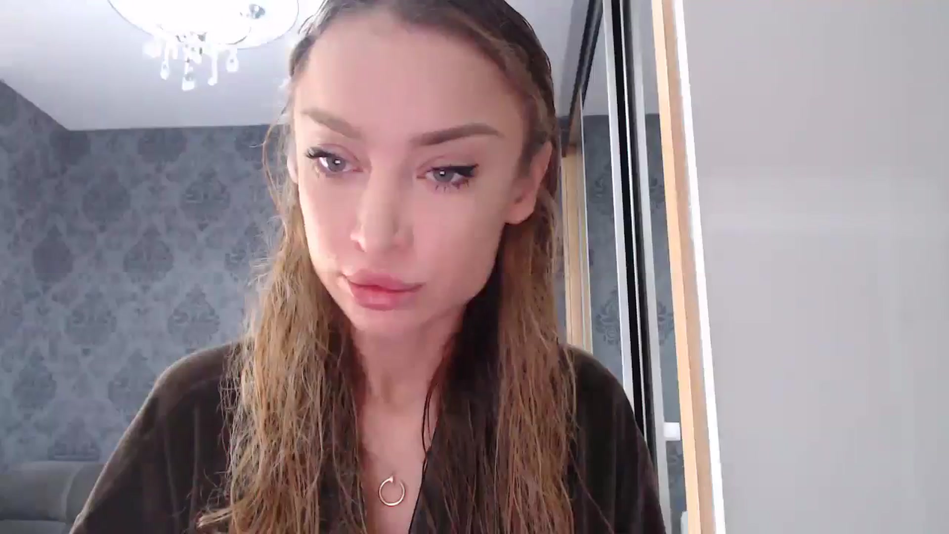 Gallery image thumbnail from Anayys's myfreecams stream on, 04/13/2025, 10:08 image 15 of 20