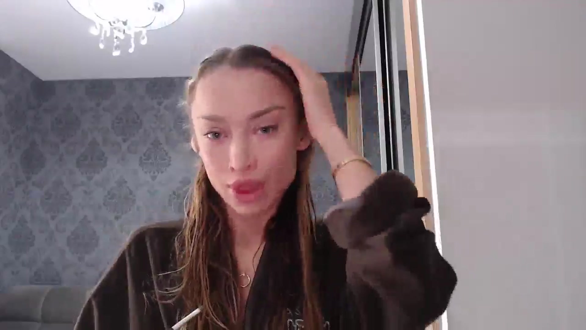 Gallery image thumbnail from Anayys's myfreecams stream on, 04/13/2025, 10:08 image 7 of 20