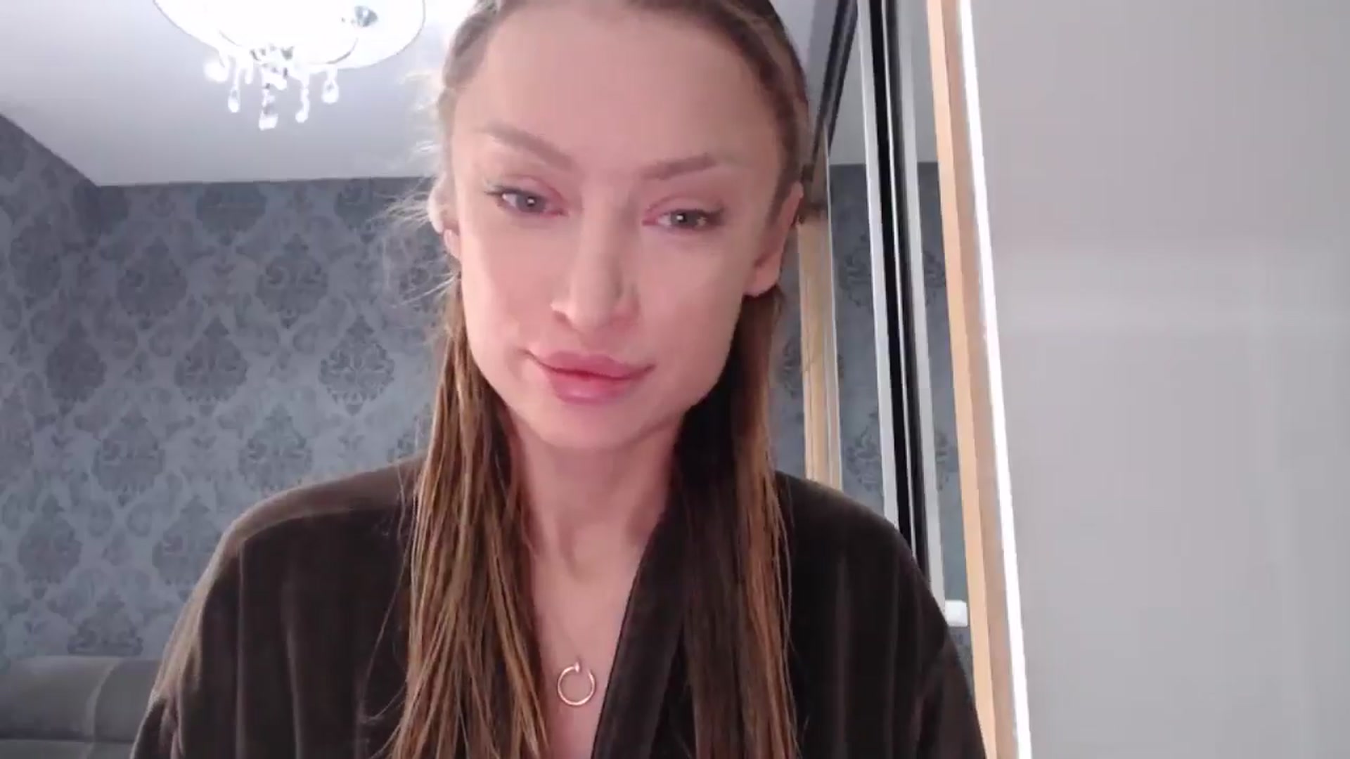 Gallery image thumbnail from Anayys's myfreecams stream on, 04/13/2025, 10:08 image 5 of 20