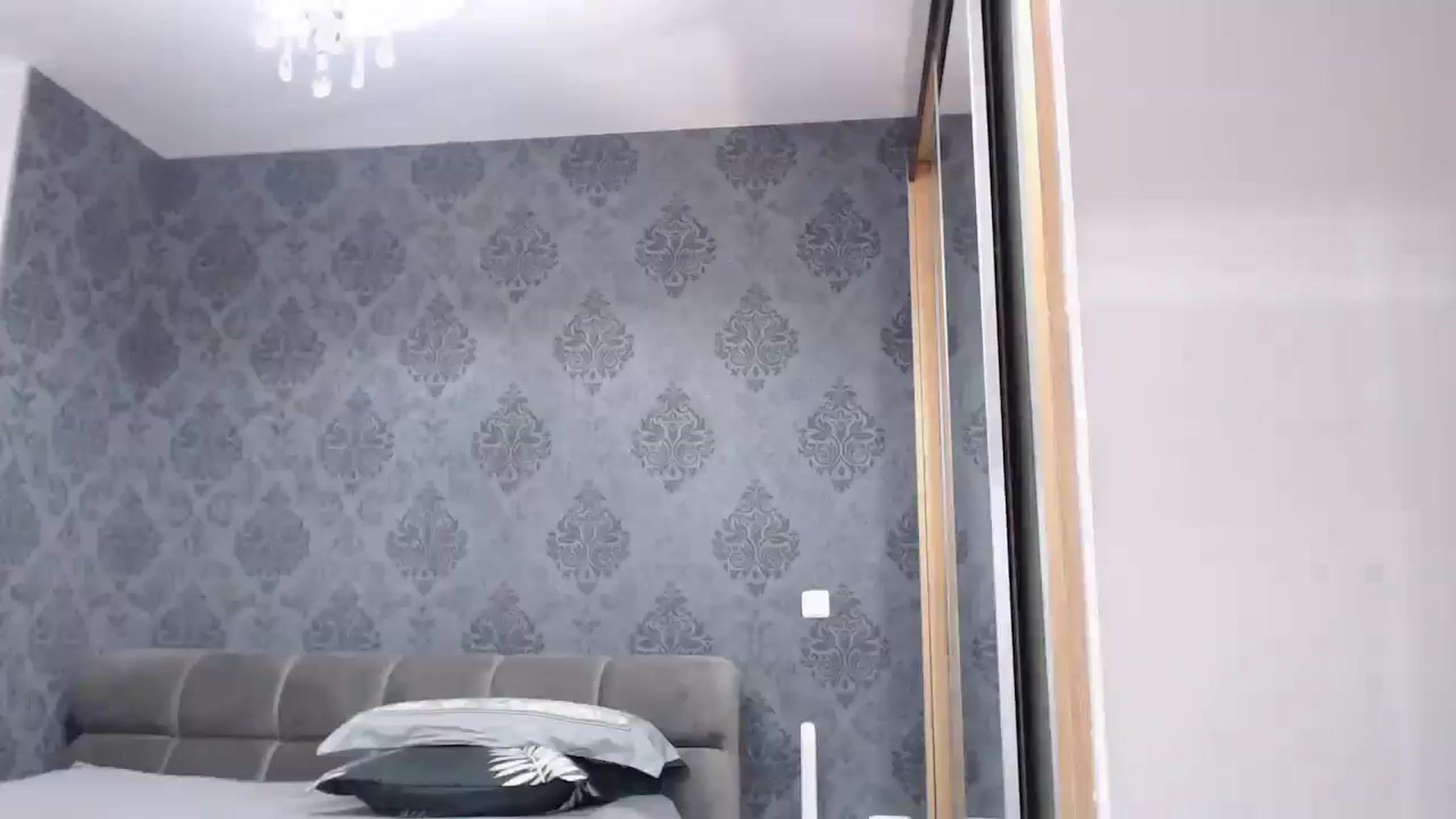 Gallery image thumbnail from Anayys's myfreecams stream on, 04/13/2025, 12:27 image 11 of 20