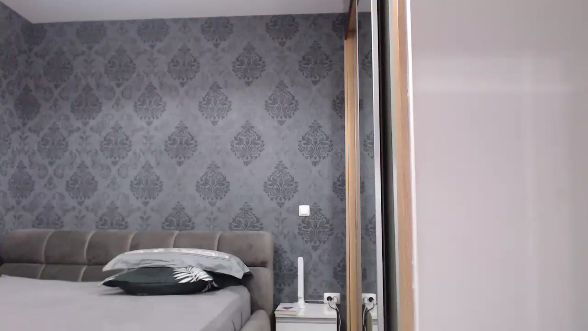 Gallery image thumbnail from Anayys's myfreecams stream on, 04/13/2025, 12:27 image 7 of 20