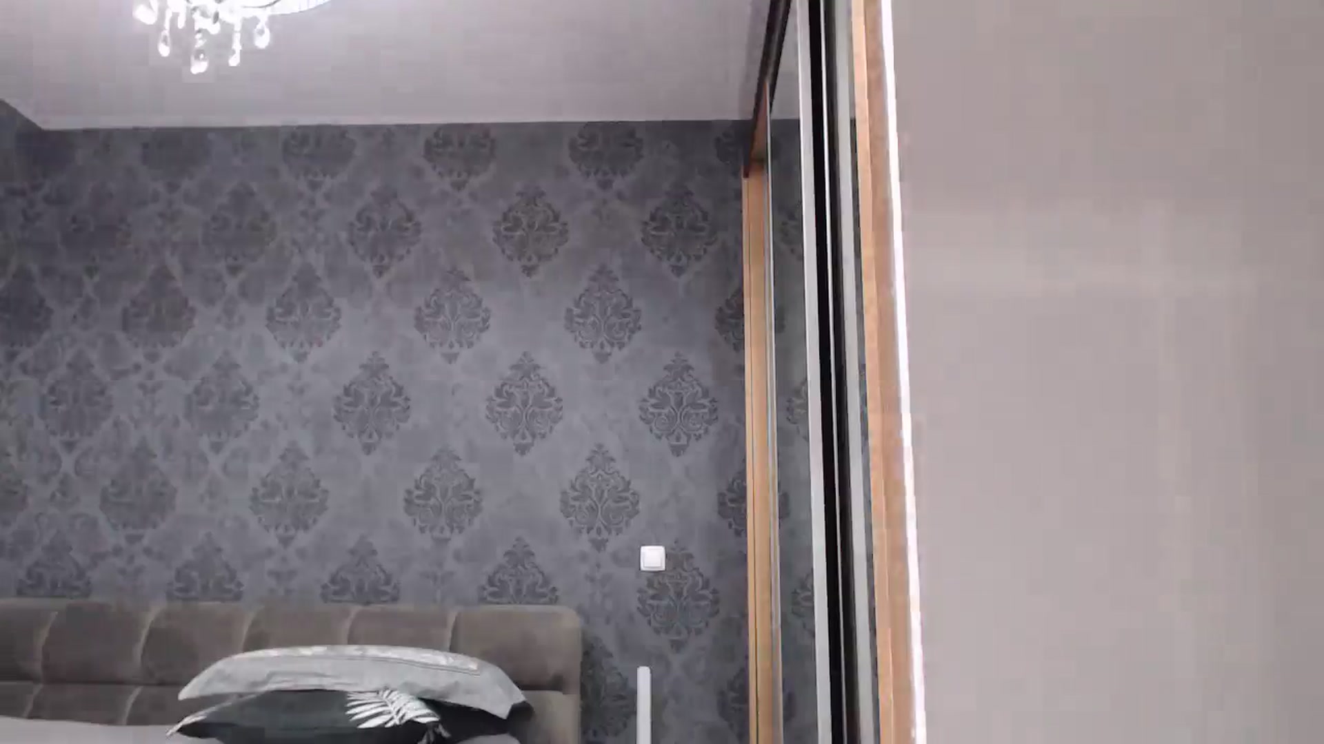 Gallery image thumbnail from Anayys's myfreecams stream on, 04/13/2025, 12:27 image 2 of 20