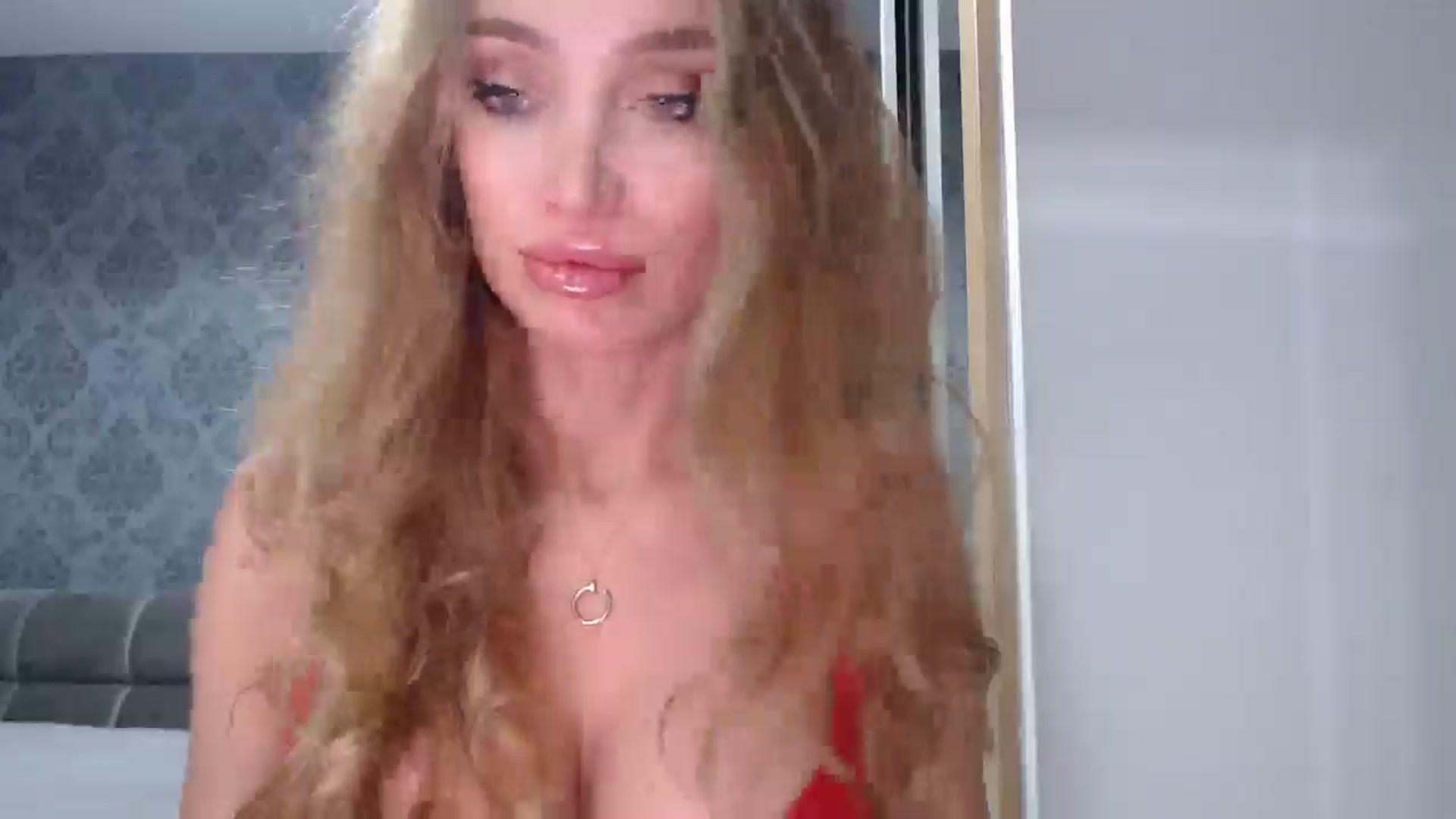 Gallery image thumbnail from Anayys's myfreecams stream on, 04/15/2025, 24:59 image 9 of 20