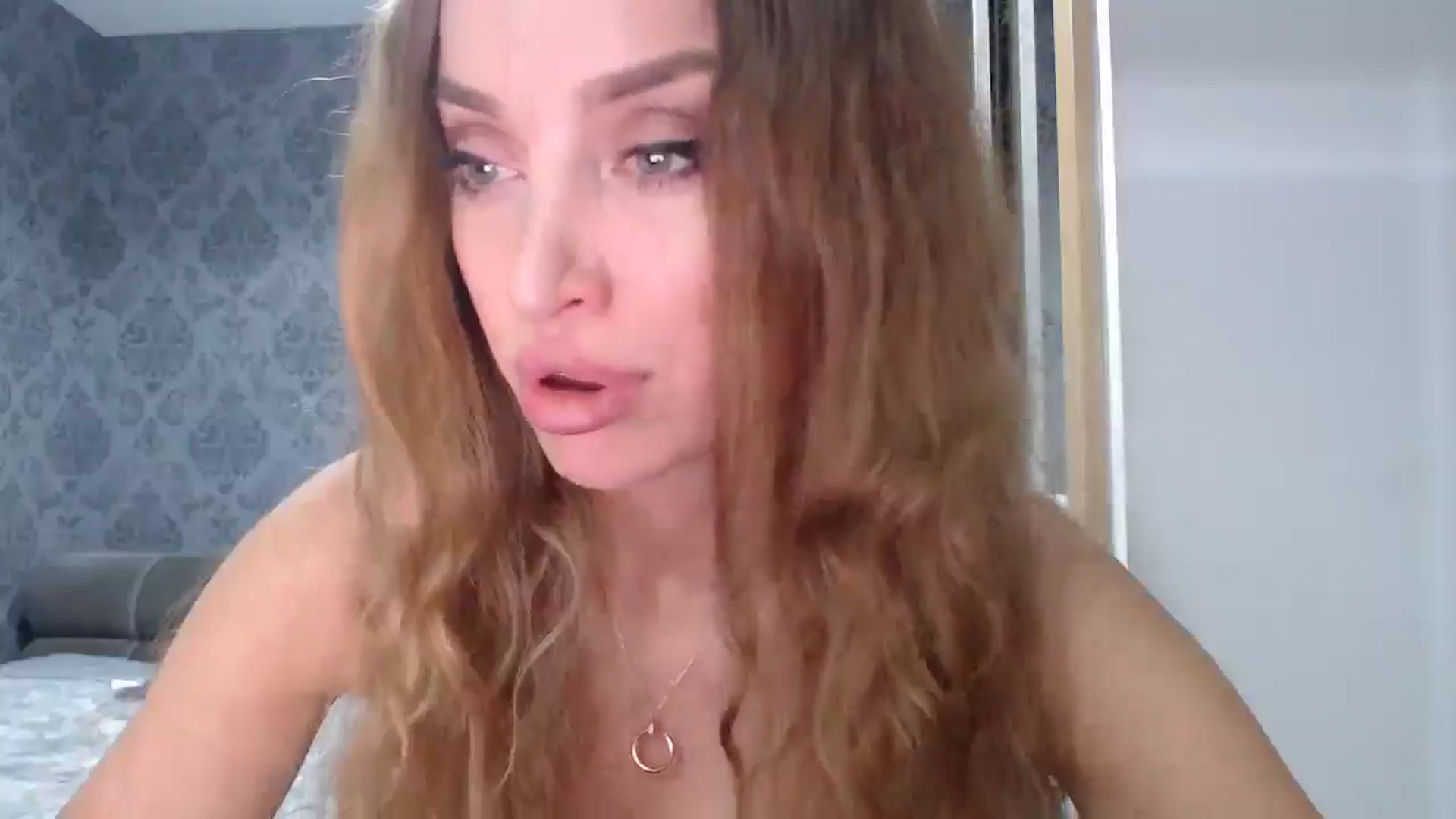 Gallery image thumbnail from Anayys's myfreecams stream on, 04/15/2025, 20:49 image 9 of 20