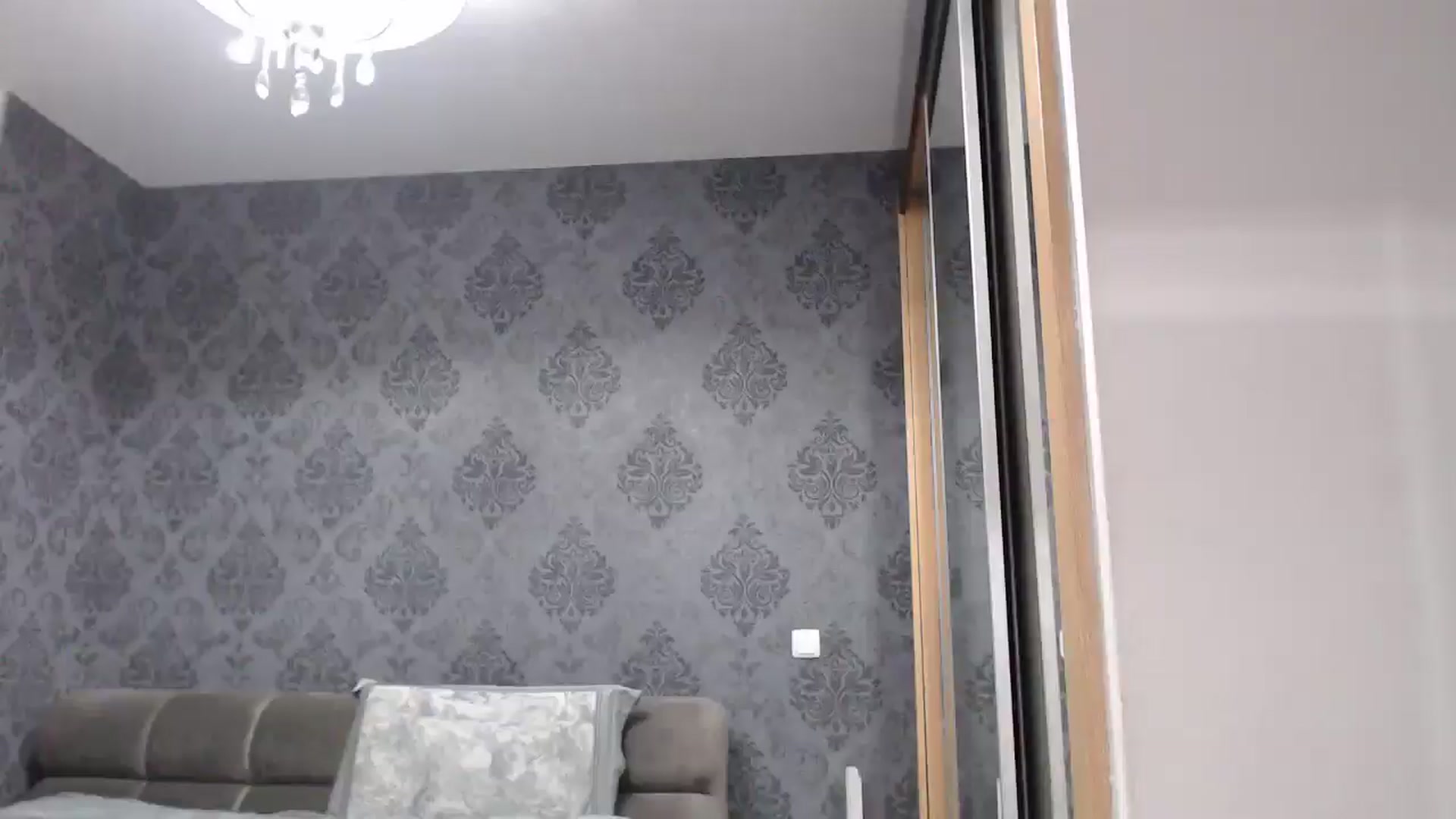 Gallery image thumbnail from Anayys's myfreecams stream on, 04/15/2025, 22:41 image 6 of 20