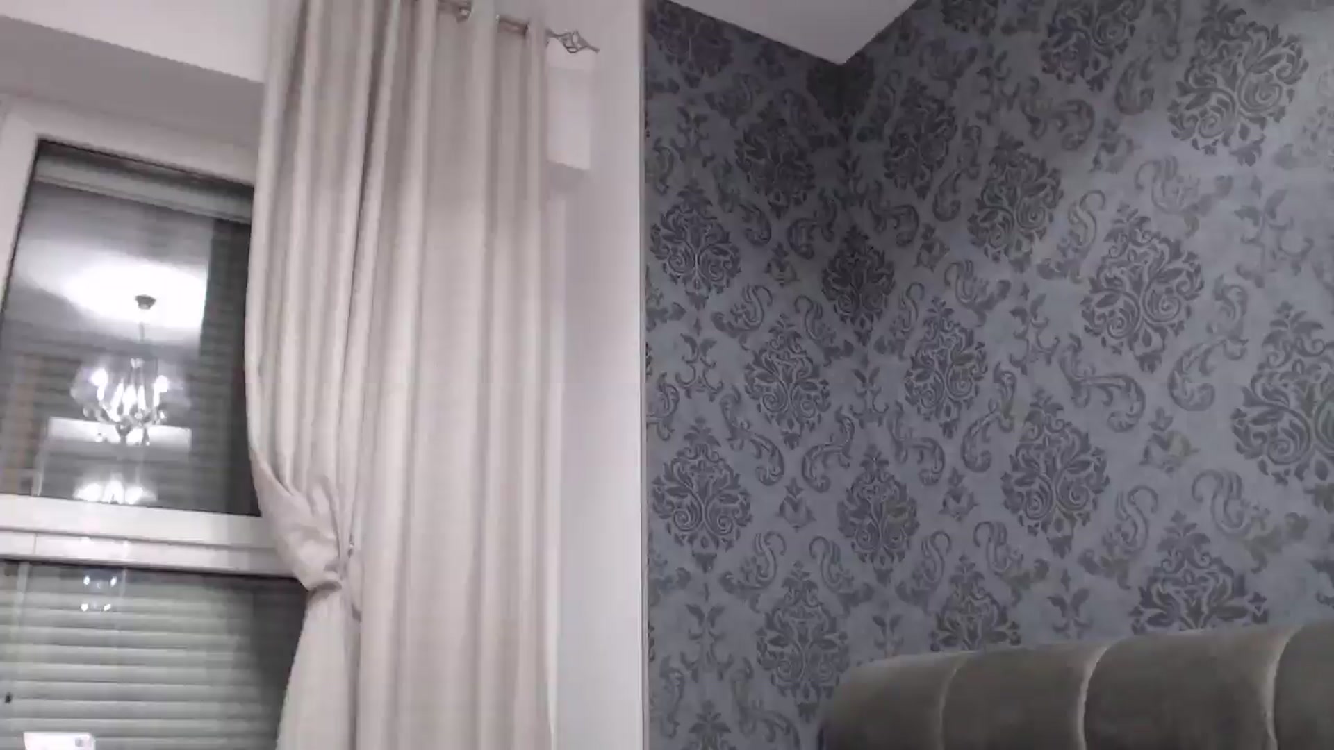 Gallery image thumbnail from Anayys's myfreecams stream on, 04/18/2025, 24:01 image 14 of 20