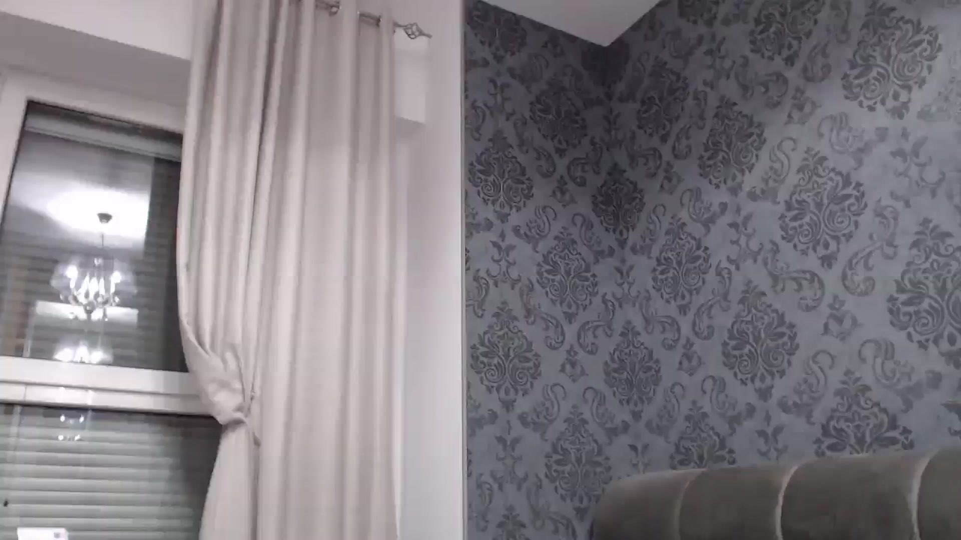 Gallery image thumbnail from Anayys's myfreecams stream on, 04/18/2025, 24:01 image 18 of 20