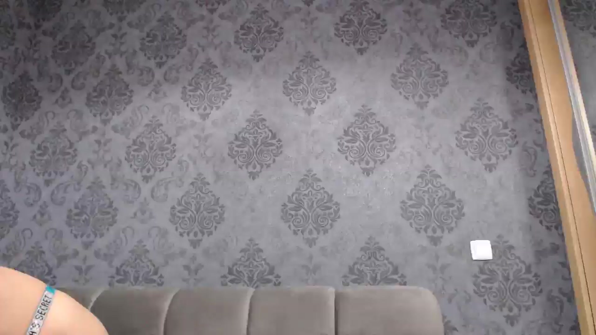 Gallery image thumbnail from Anayys's myfreecams stream on, 04/18/2025, 19:43 image 9 of 20