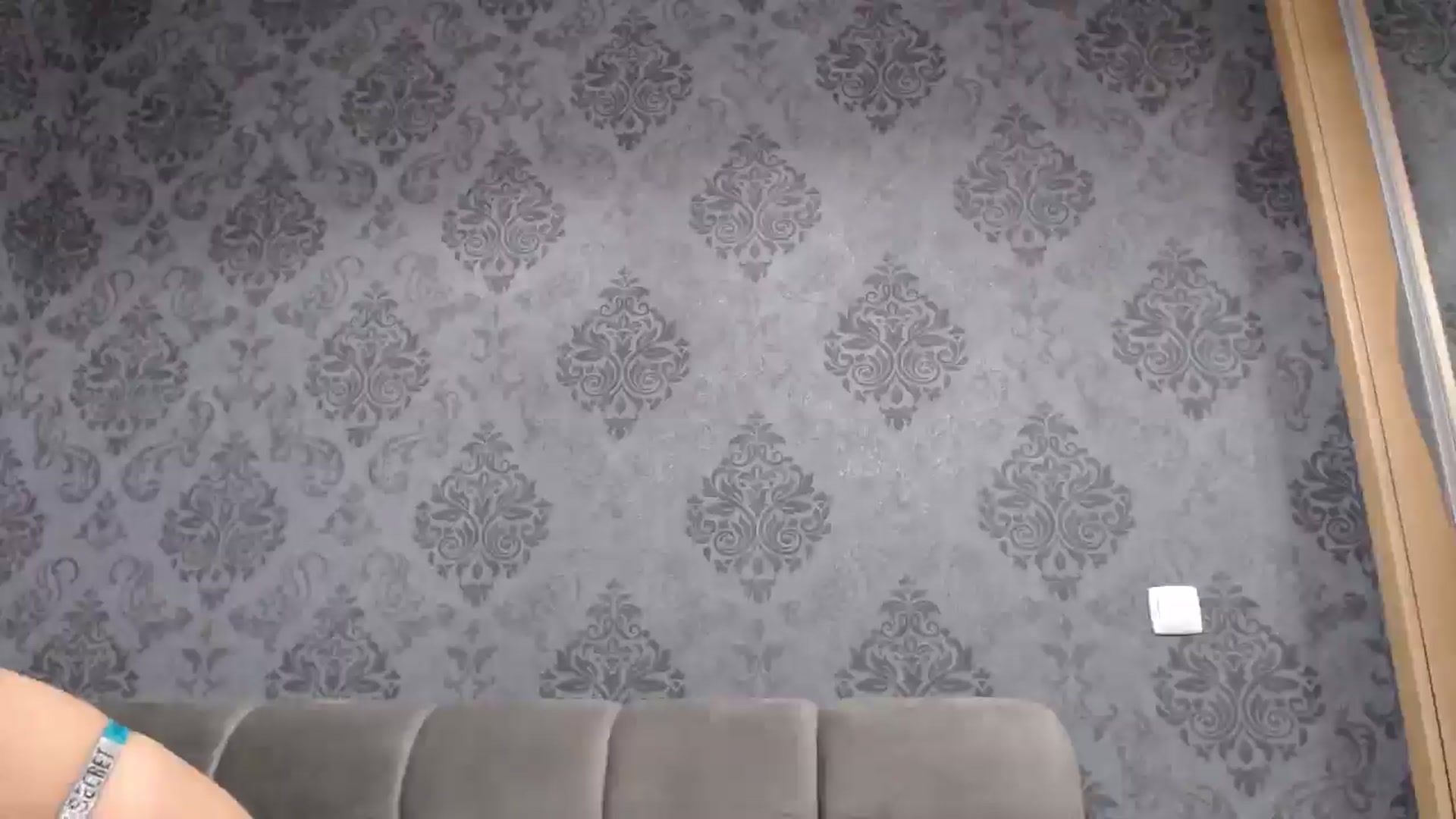 Gallery image thumbnail from Anayys's myfreecams stream on, 04/18/2025, 19:43 image 8 of 20