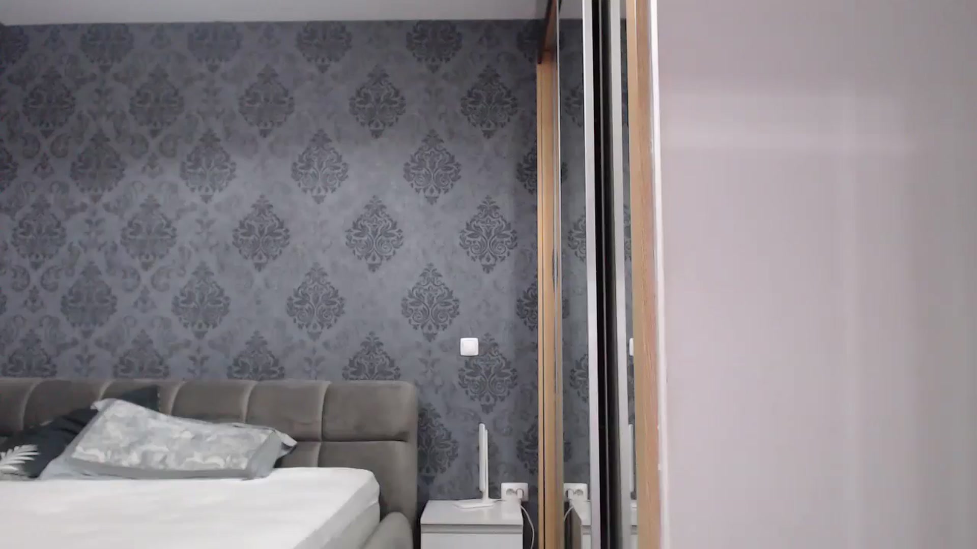 Gallery image thumbnail from Anayys's myfreecams stream on, 04/19/2025, 22:19 image 13 of 20