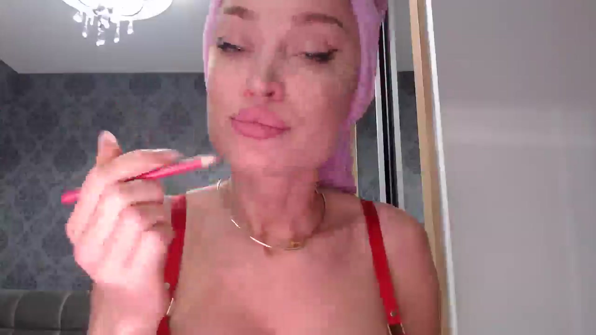 Gallery image thumbnail from Anayys's myfreecams stream on, 04/20/2025, 16:24 image 8 of 20