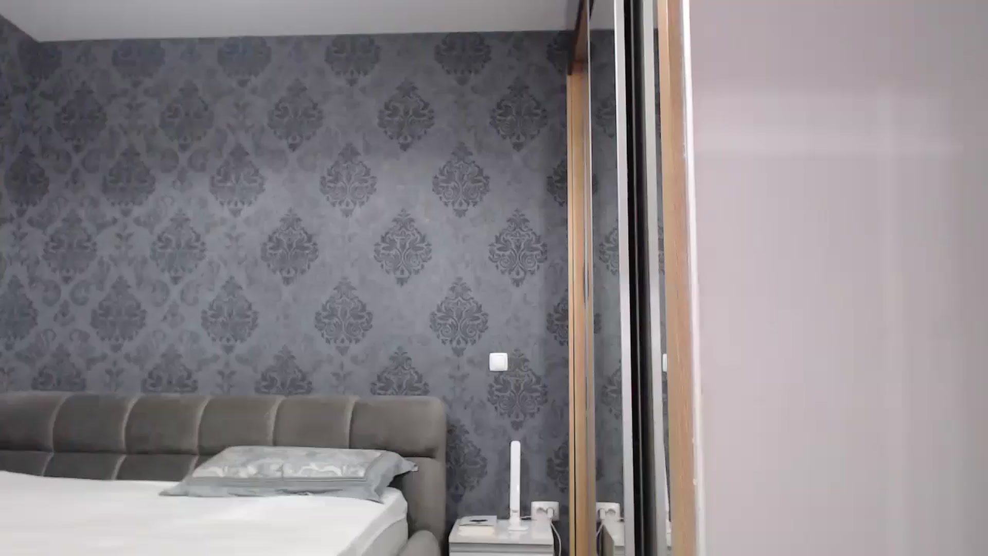 Gallery image thumbnail from Anayys's myfreecams stream on, 04/20/2025, 21:17 image 5 of 20