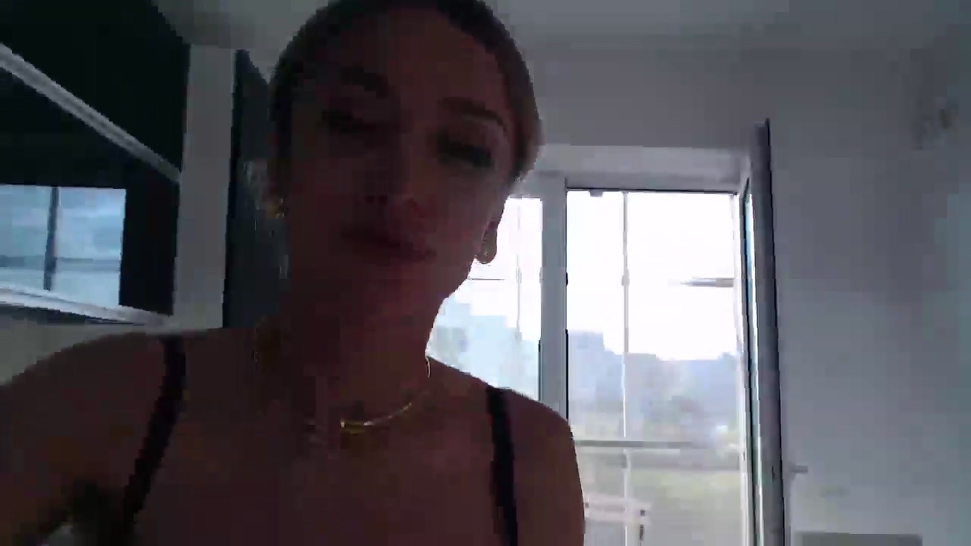 Gallery image thumbnail from Anayys's myfreecams stream on, 04/21/2025, 15:46 image 8 of 20