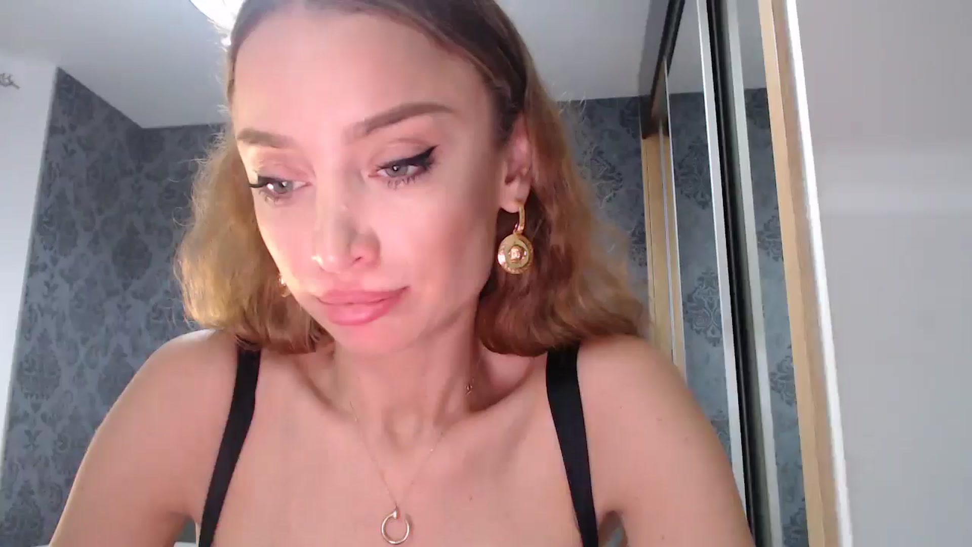 Gallery image thumbnail from Anayys's myfreecams stream on, 04/23/2025, 15:08 image 1 of 20