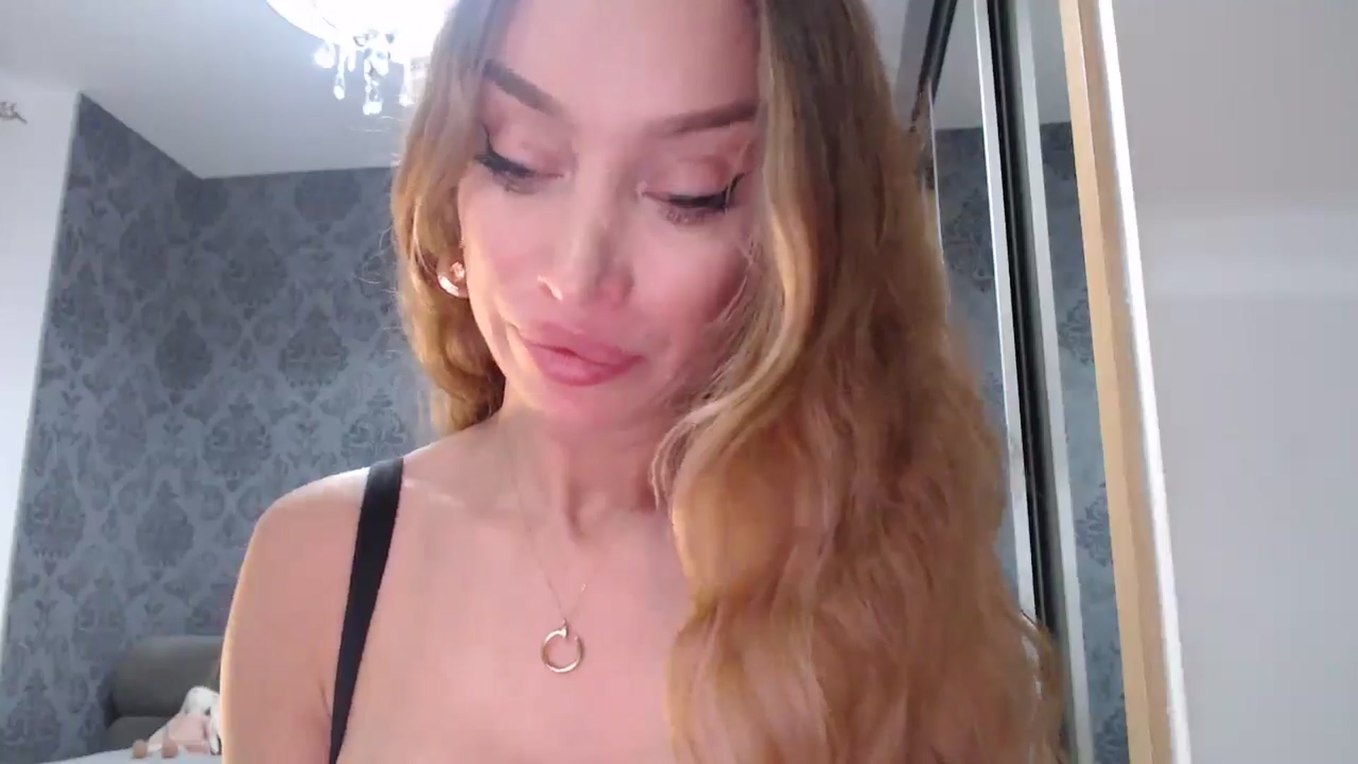 Gallery image thumbnail from Anayys's myfreecams stream on, 04/23/2025, 15:08 image 9 of 20