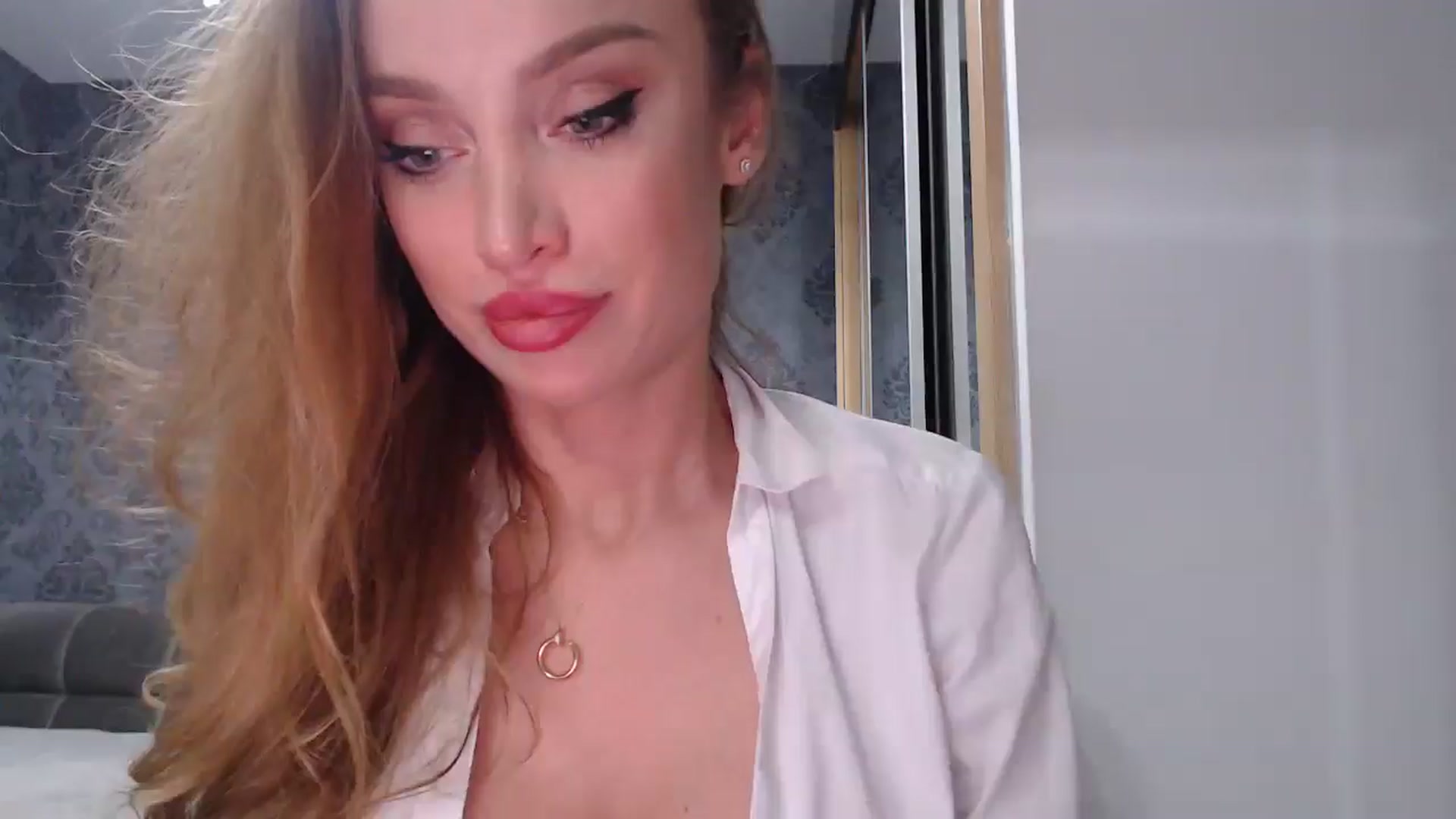 Gallery image thumbnail from Anayys's myfreecams stream on, 04/26/2025, 24:57 image 17 of 20