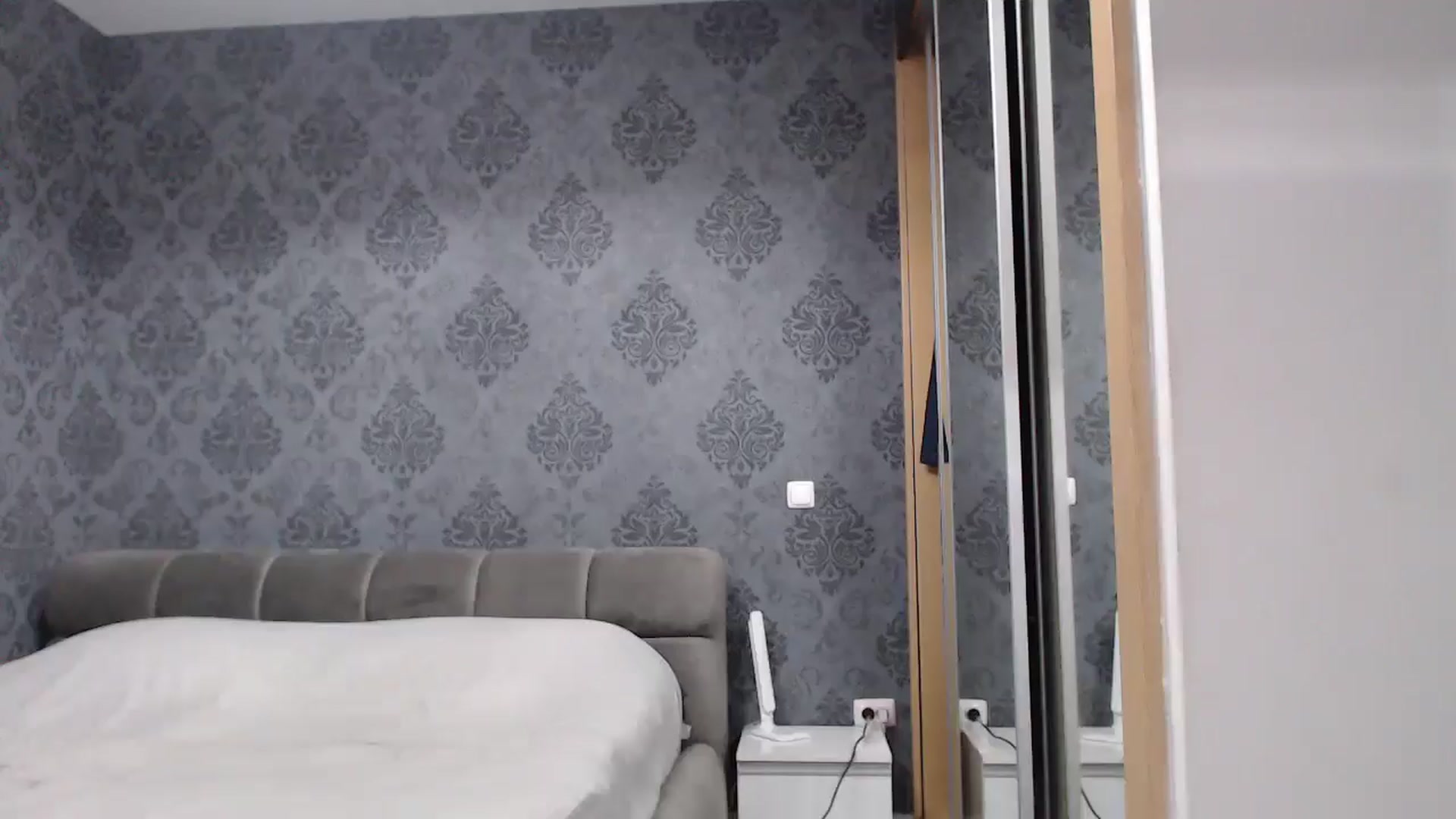 Gallery image thumbnail from Anayys's myfreecams stream on, 04/27/2025, 17:38 image 10 of 20