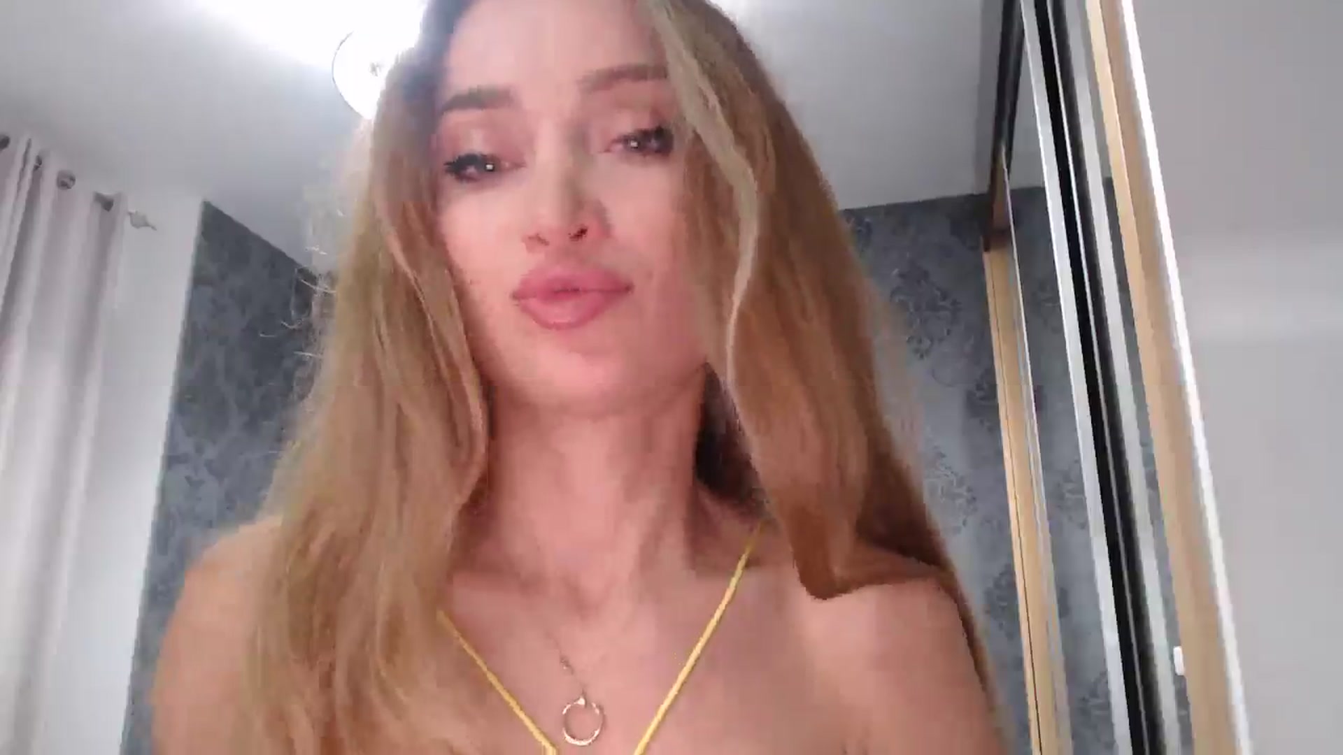 Gallery image thumbnail from Anayys's myfreecams stream on, 04/28/2025, 17:53 image 13 of 20