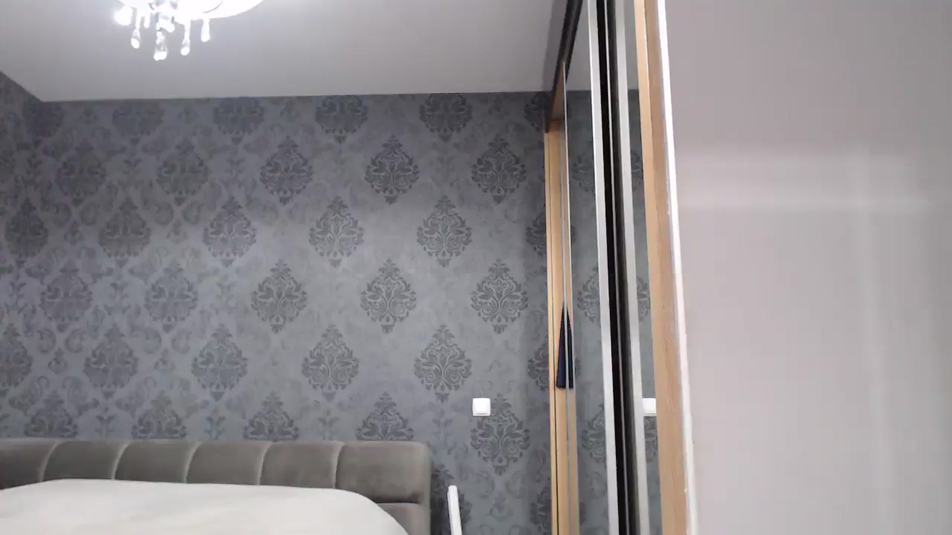 Gallery image thumbnail from Anayys's myfreecams stream on, 04/29/2025, 19:25 image 4 of 20