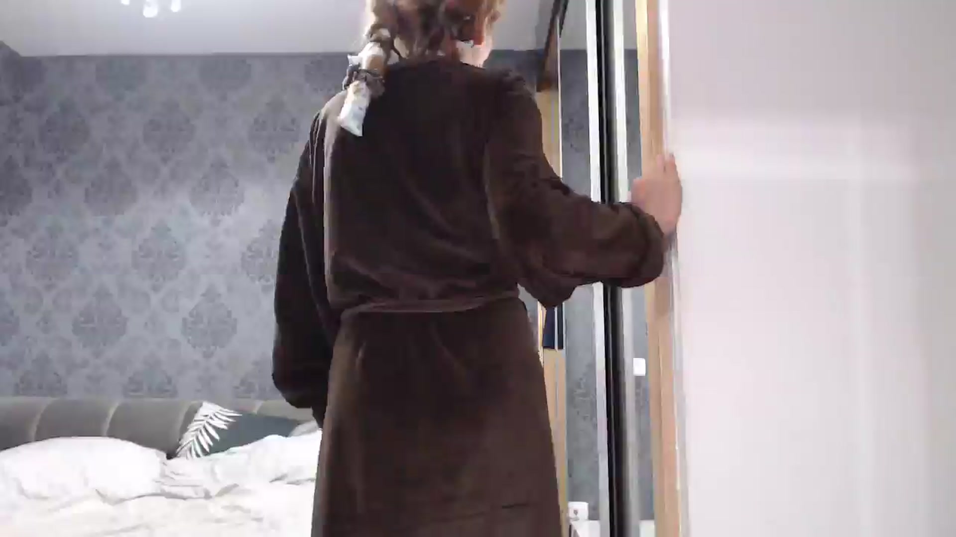 Gallery image thumbnail from Anayys's myfreecams stream on, 04/30/2025, 23:52 image 17 of 20