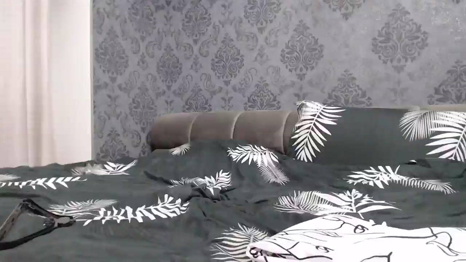Gallery image thumbnail from Anayys's myfreecams stream on, 05/04/2025, 02:01 image 8 of 20