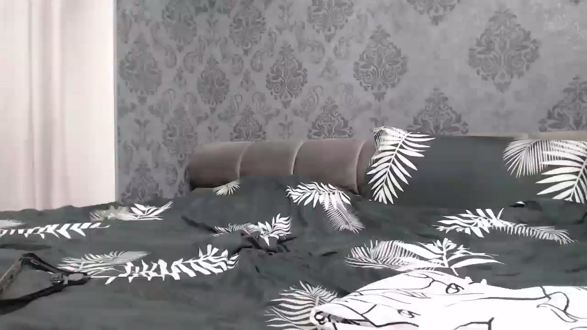 Gallery image thumbnail from Anayys's myfreecams stream on, 05/04/2025, 02:01 image 7 of 20