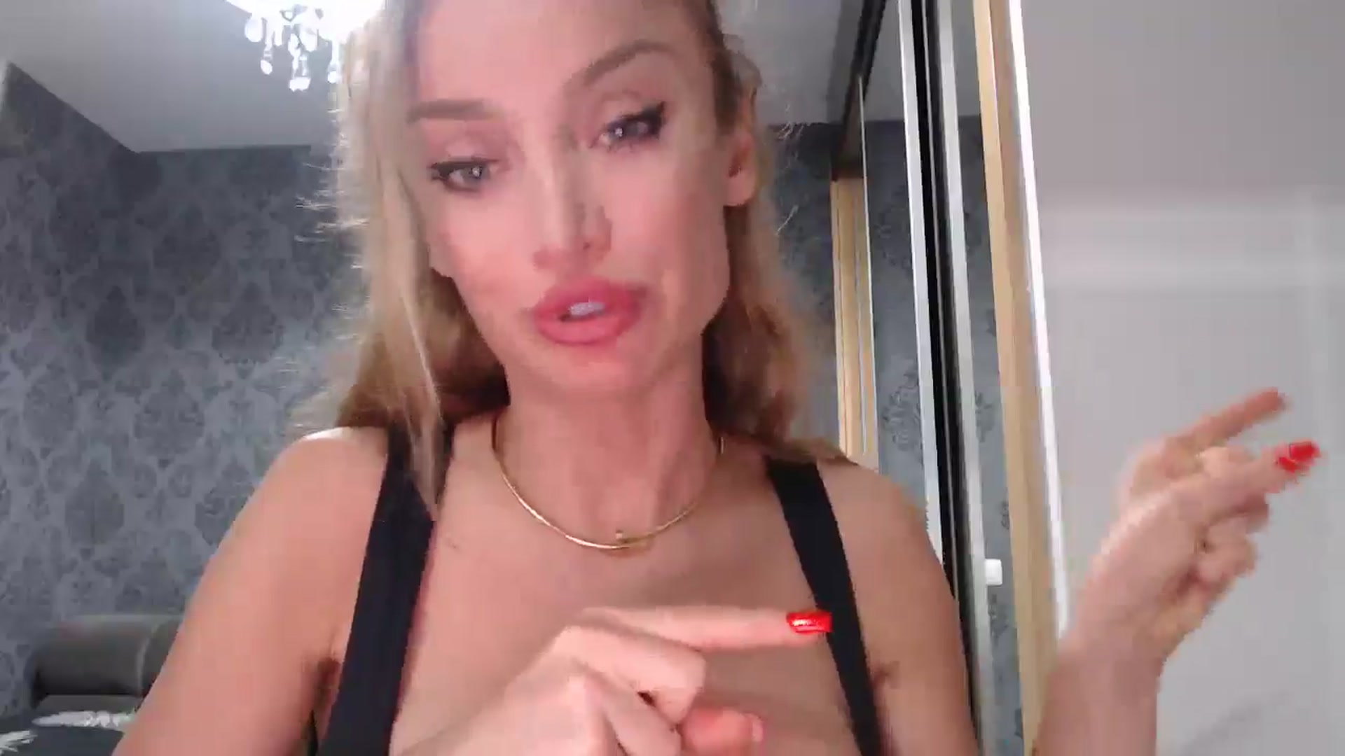 Gallery image thumbnail from Anayys's myfreecams stream on, 05/07/2025, 22:23 image 11 of 20